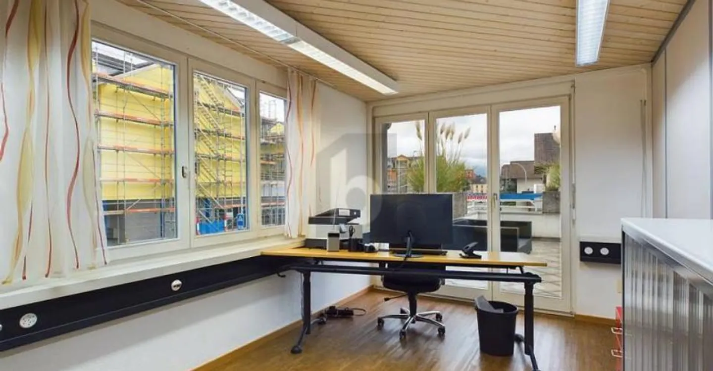 Modernes Büro in Entlebuch - Foto 2 von 4