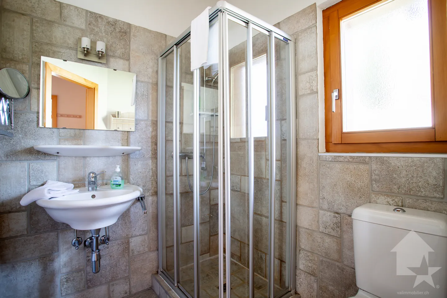 Large 6.5-room chalet, 187 m2, view and sauna - Photo 11 of 29
