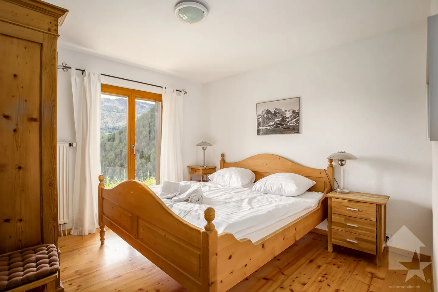 Large 6.5-room chalet, 187 m2, view and sauna - Photo 10 of 29