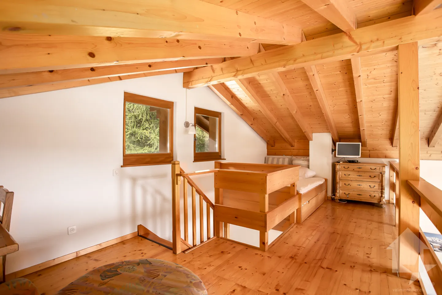 Large 6.5-room chalet, 187 m2, view and sauna - Photo 21 of 29