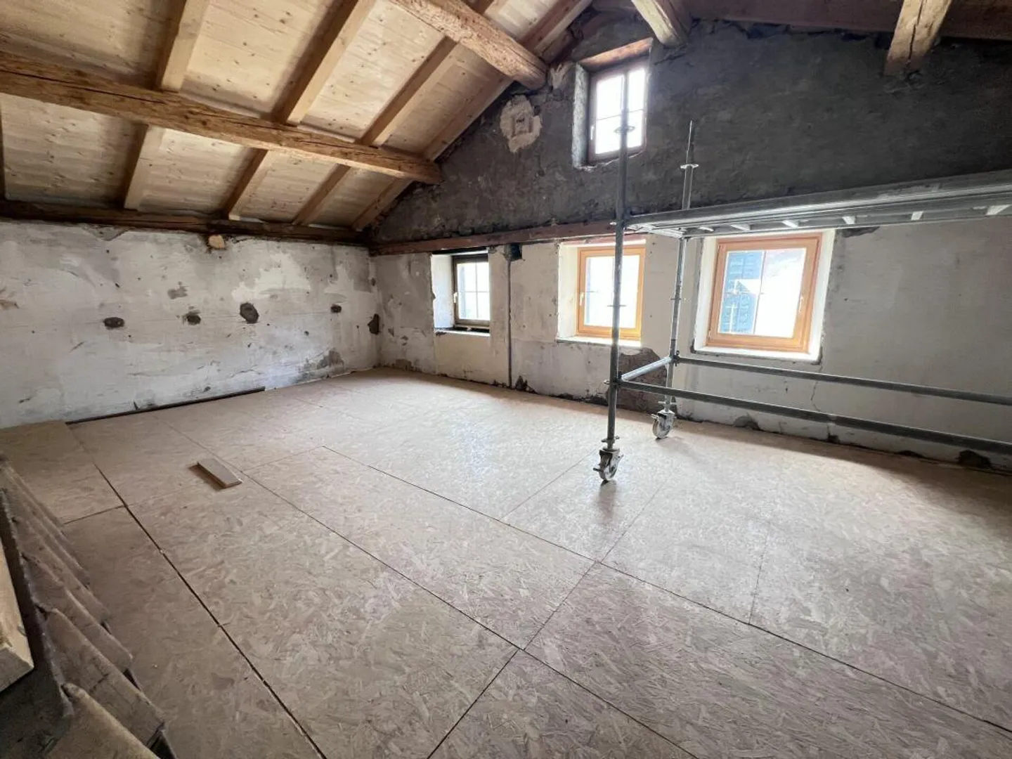 SECONDA CASA O NUOVA CASA (EFH) - VIVERE A RUEUN CON VISTA E TRANQUILLITÀ - Foto 7 di 12