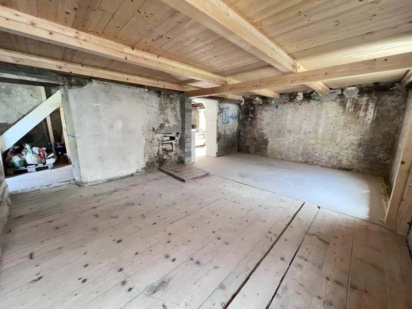 SECONDA CASA O NUOVA CASA (EFH) - VIVERE A RUEUN CON VISTA E TRANQUILLITÀ - Foto 5 di 12