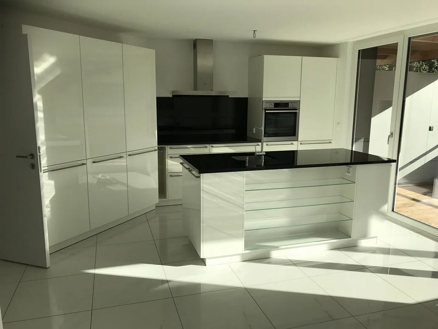 Charmante 3.5 Zimmer Wohnung - Foto 2 von 12