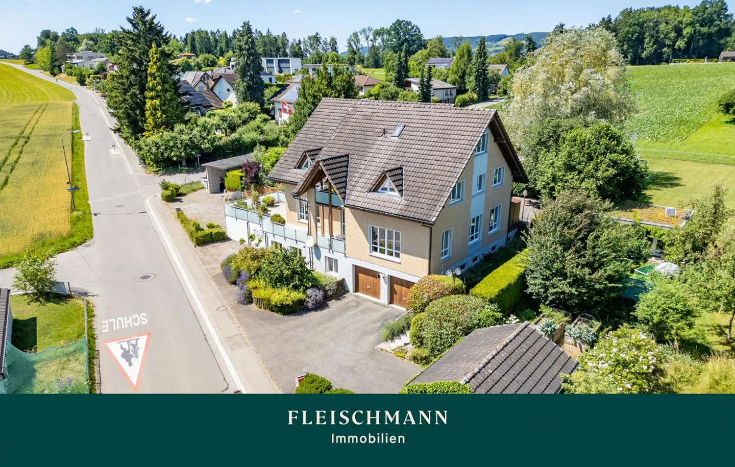 Maison résidentielle avec 3 unités et idylle de jardin - Photo 1 sur 28