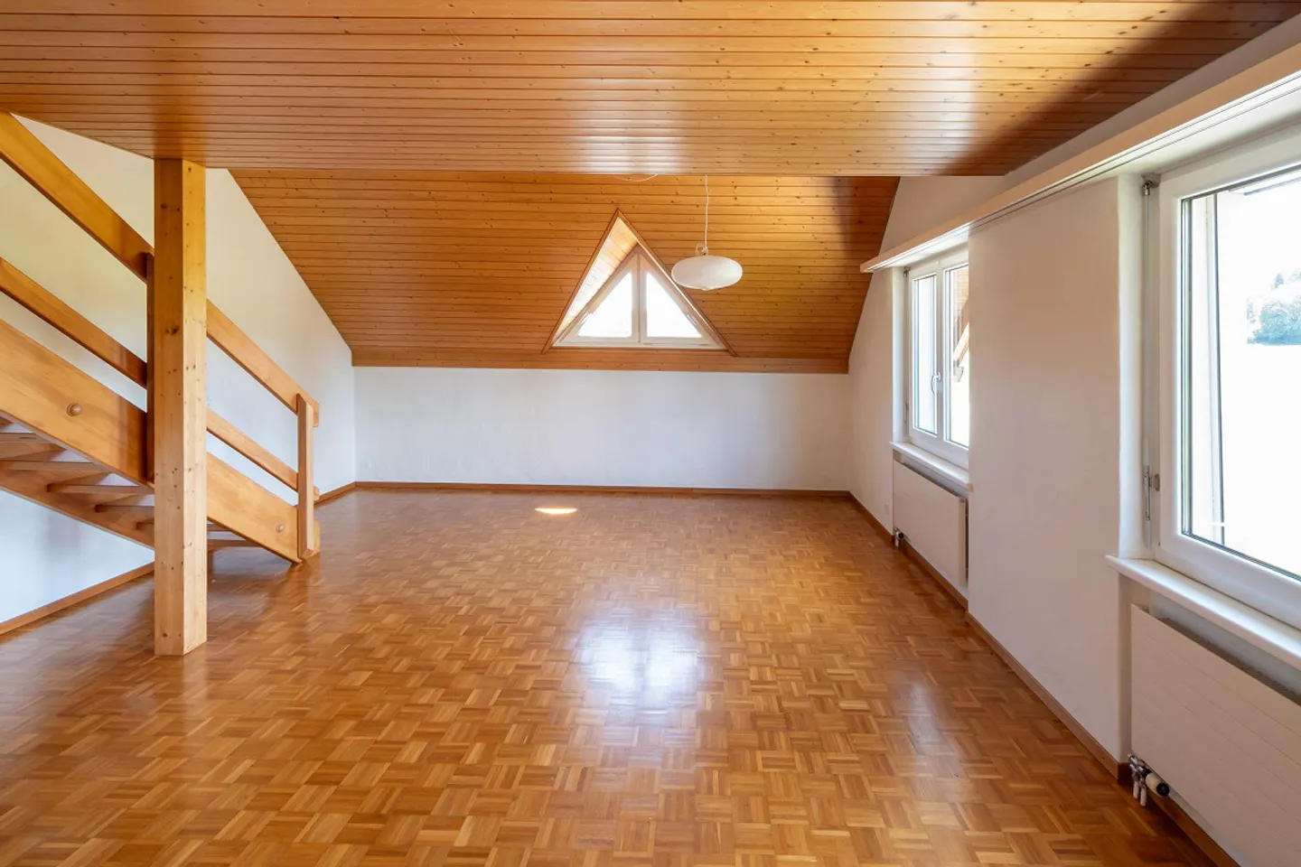 Maison résidentielle avec 3 unités et idylle de jardin - Photo 17 sur 28