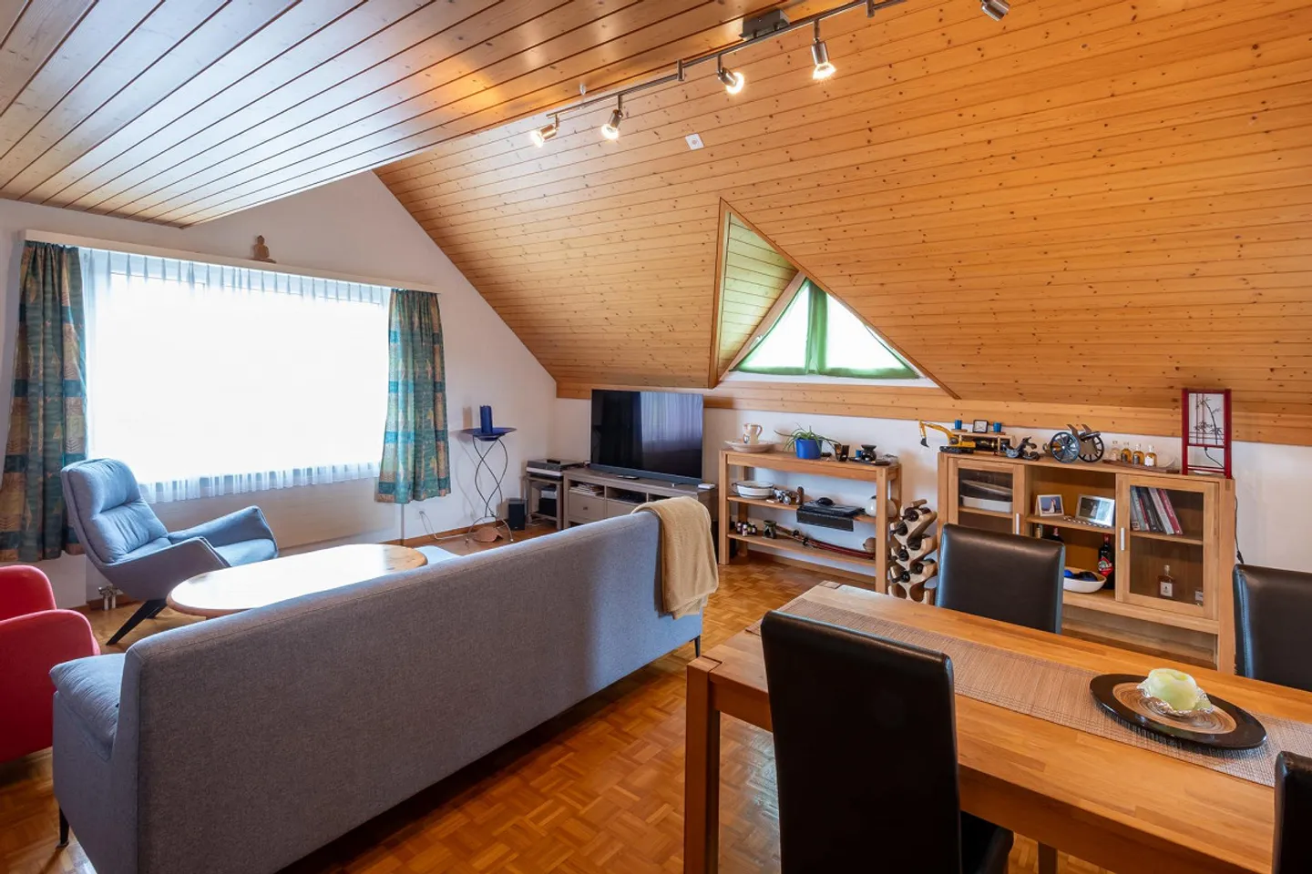 Maison résidentielle avec 3 unités et idylle de jardin - Photo 21 sur 28