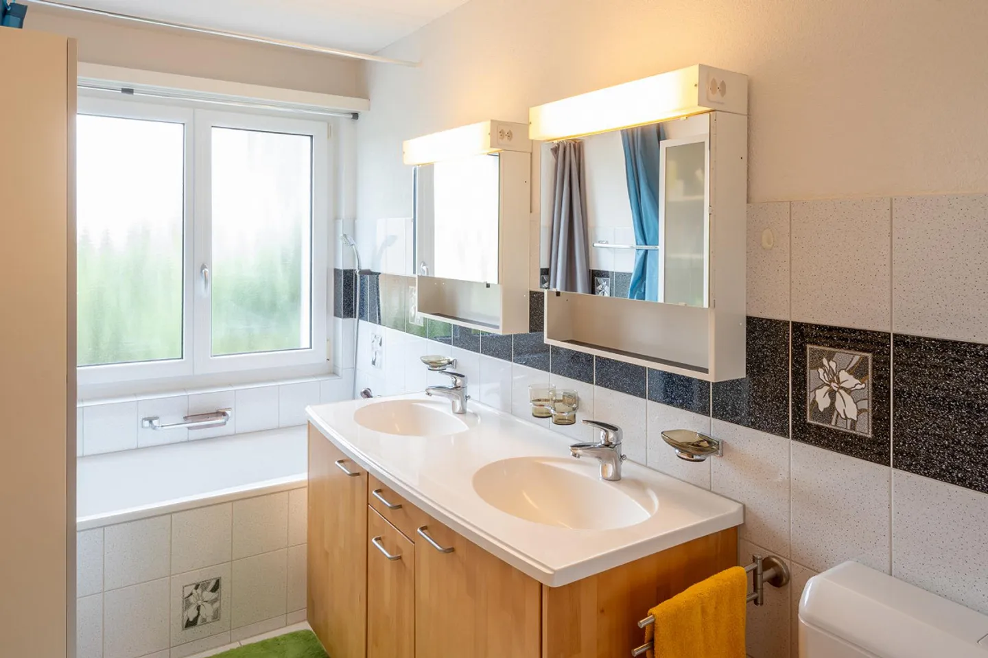 Maison résidentielle avec 3 unités et idylle de jardin - Photo 25 sur 28