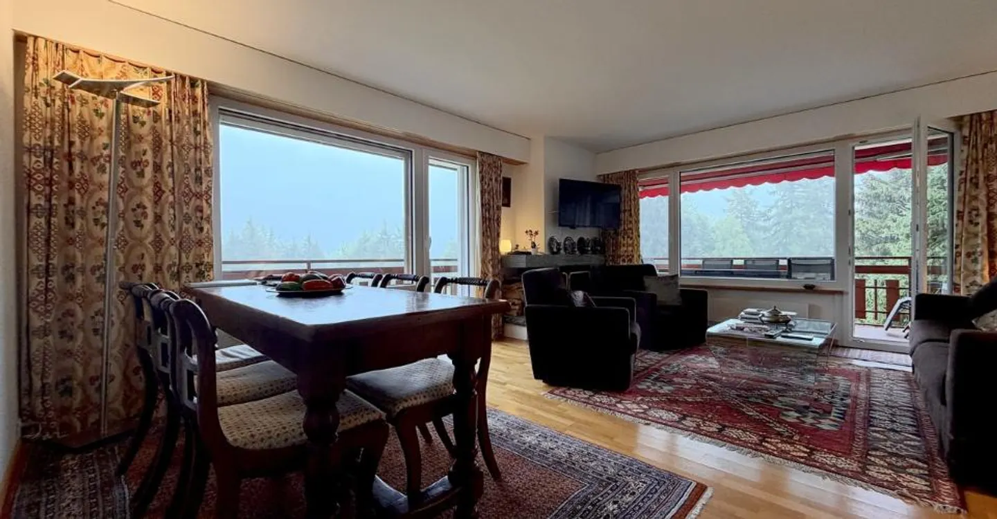 Charming Apartment in Crans-Montana - Photo 2 of 10