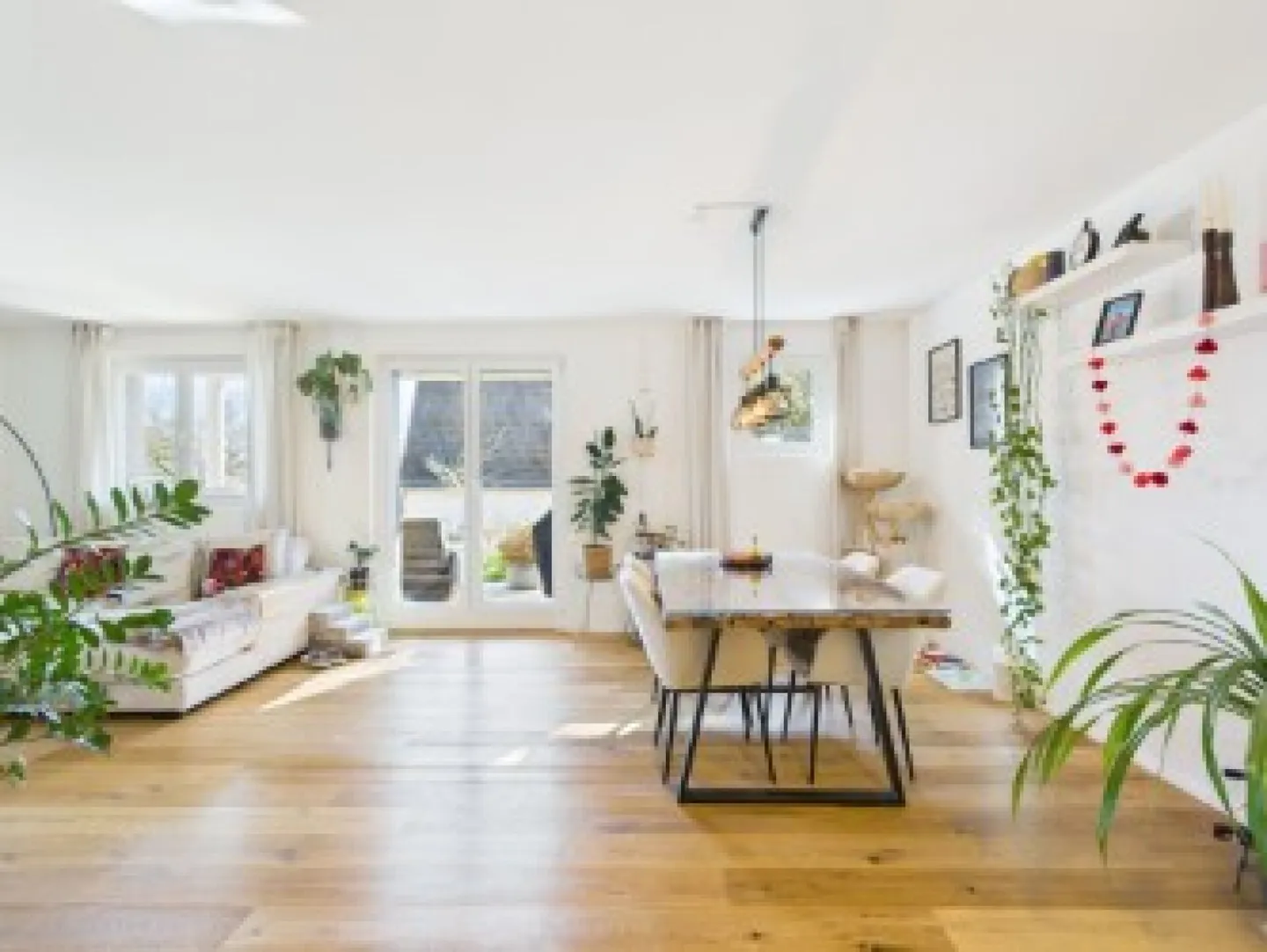 Appartamento con giardino in posizione tranquilla a Birmenstorf - Foto 1 di 11