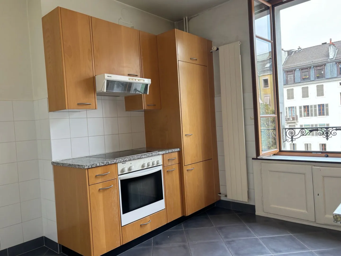 Sehr charmante 4-Zimmer-Wohnung im Stadtteil Plainpalais. Viel Charakter! - Foto 9 von 12