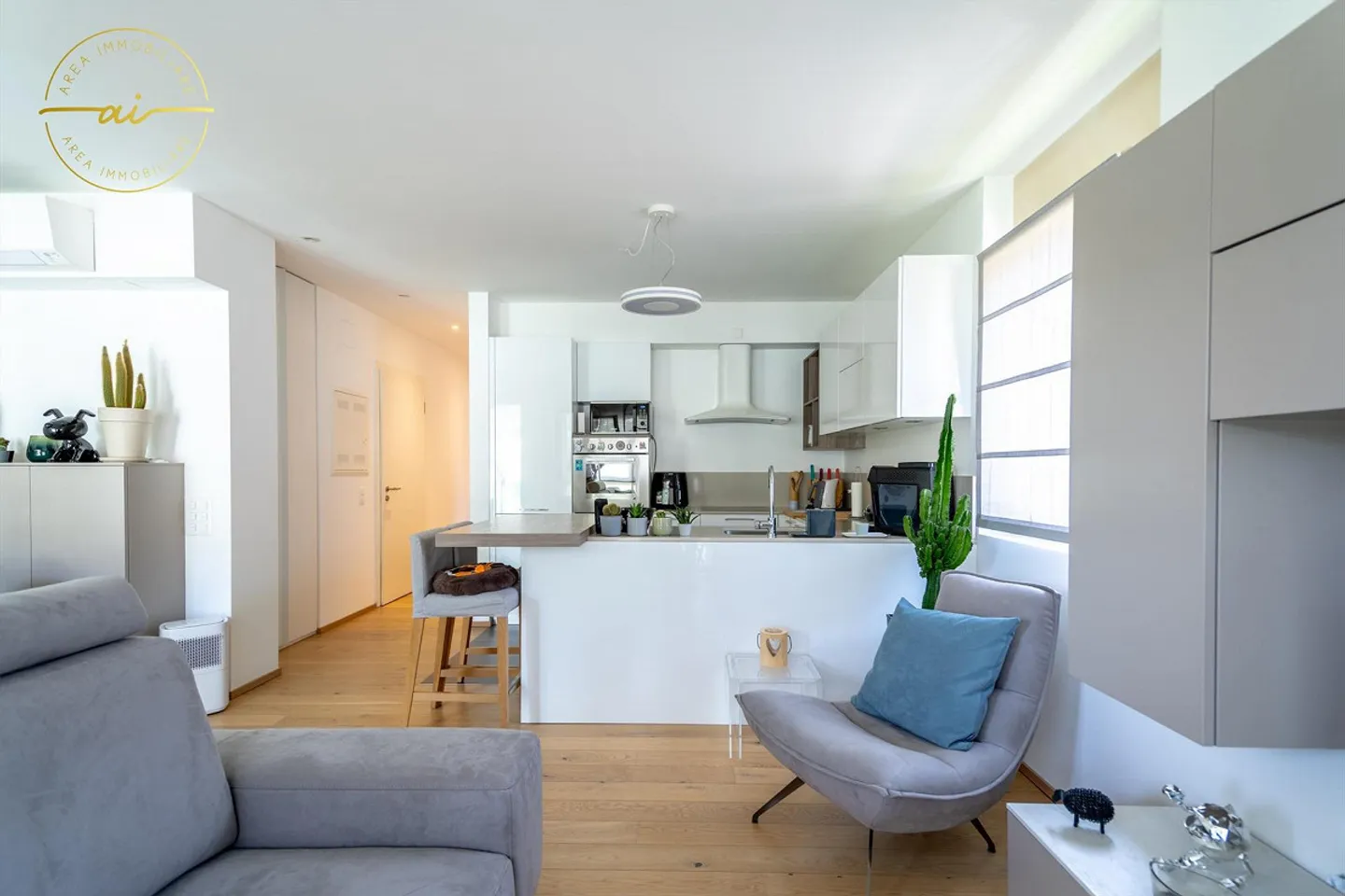 Penthouse moderno con terrazza - Foto 6 di 13