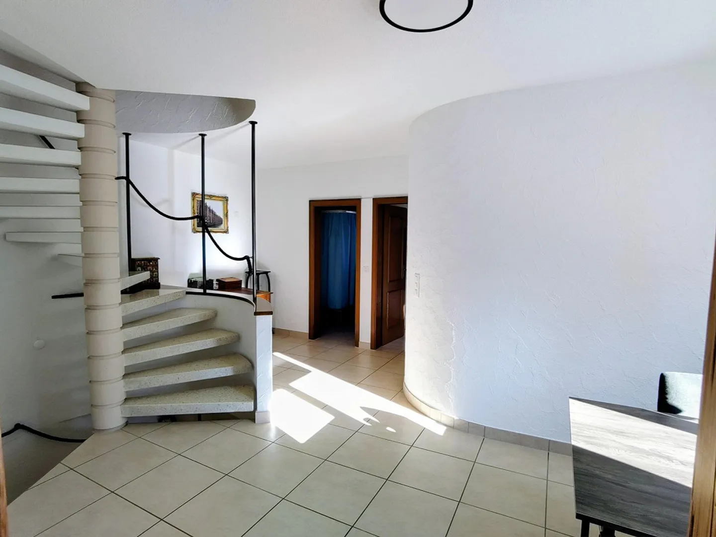 Sezione di casa affascinante con sala hobby / studio e molta privacy - Foto 10 di 19