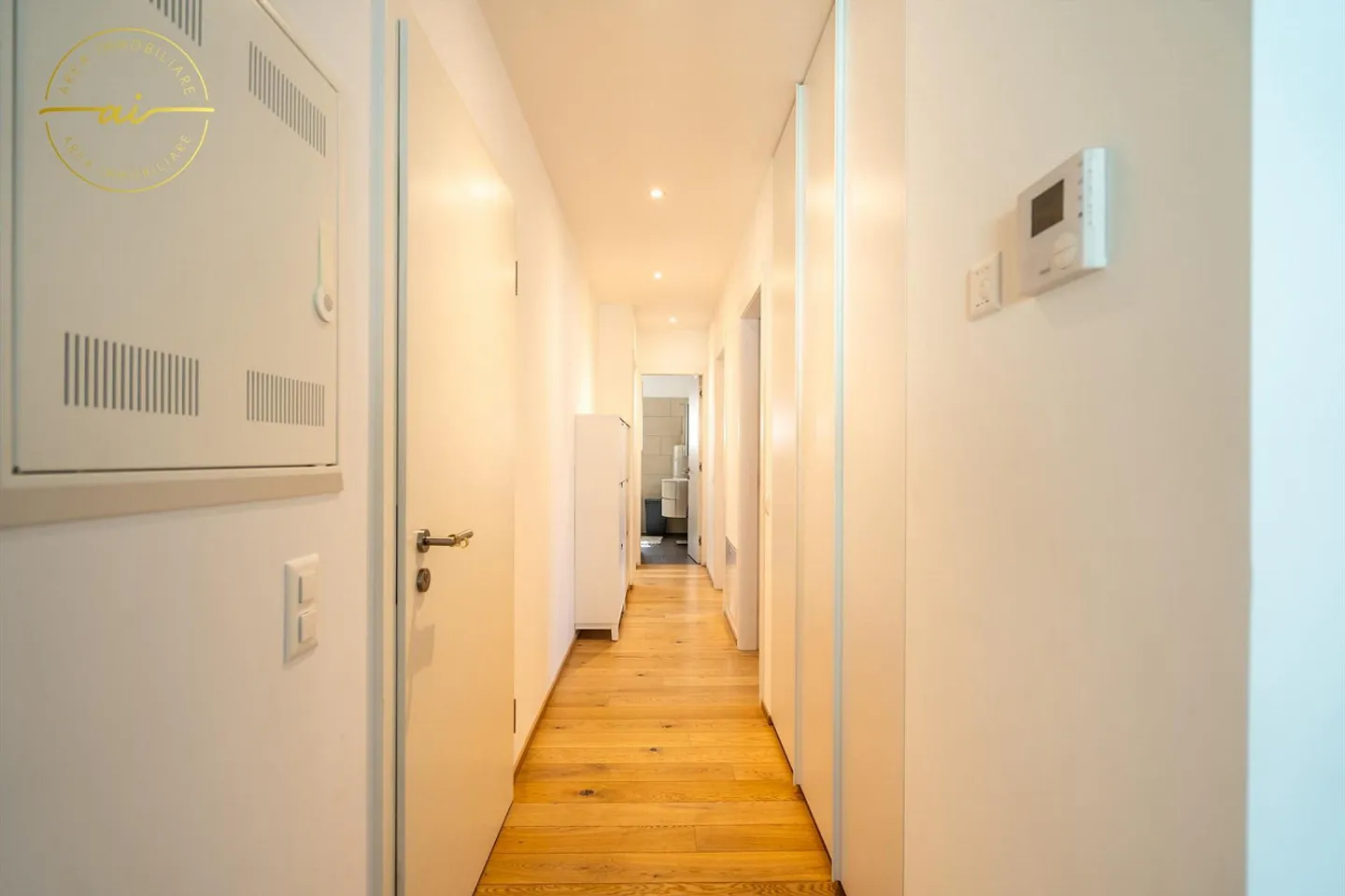 Penthouse moderno con terrazza - Foto 10 di 13