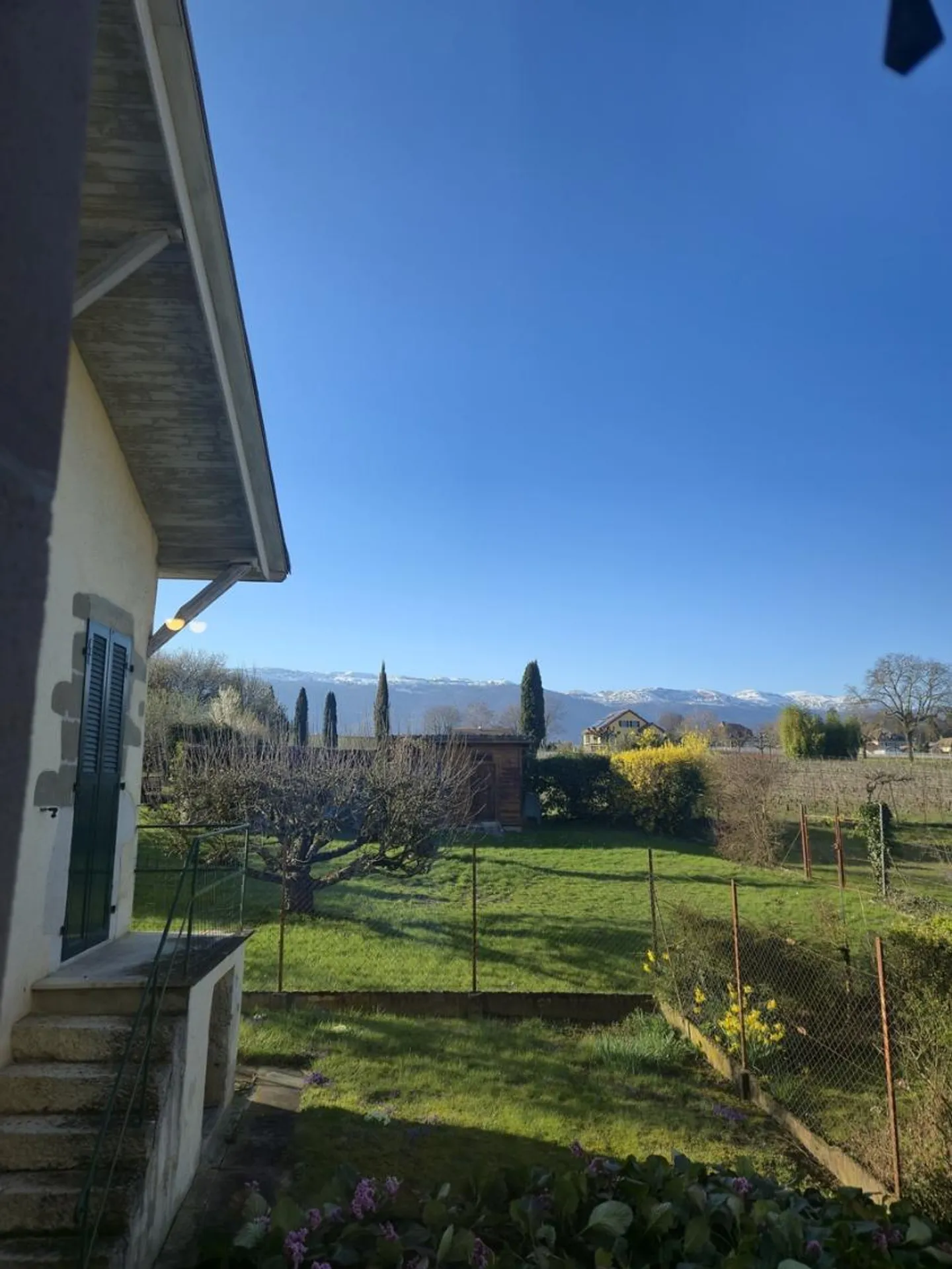 Casa contigua 5 stanze - Foto 1 di 13