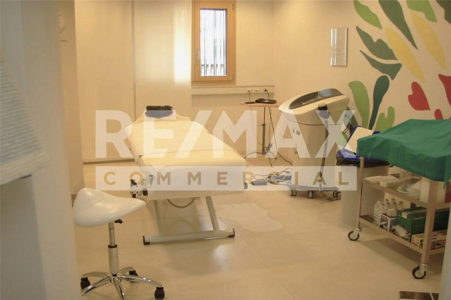 REDDITO Object, private clinic with aesthetic surgery/medicine - Photo 4 of 10