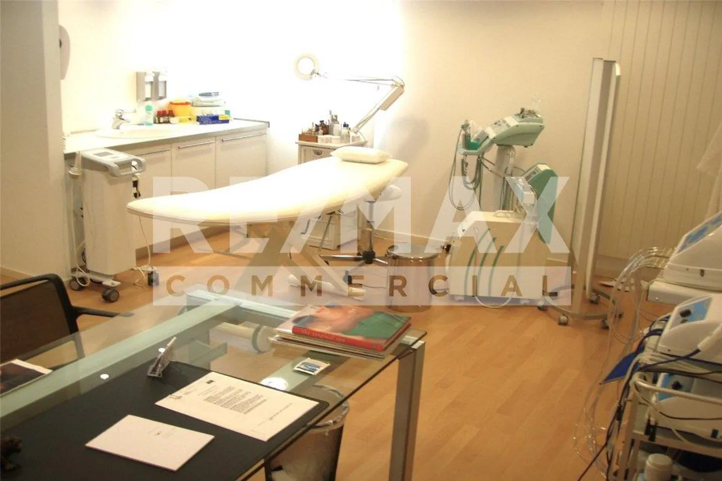 REDDITO Object, private clinic with aesthetic surgery/medicine - Photo 6 of 10