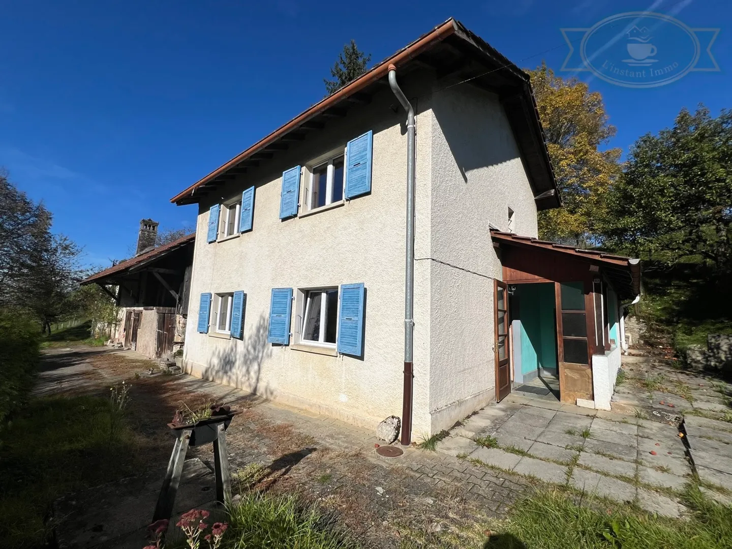 Single-family house and barn/workshop to renovate in Charmoille - Photo 2 of 9