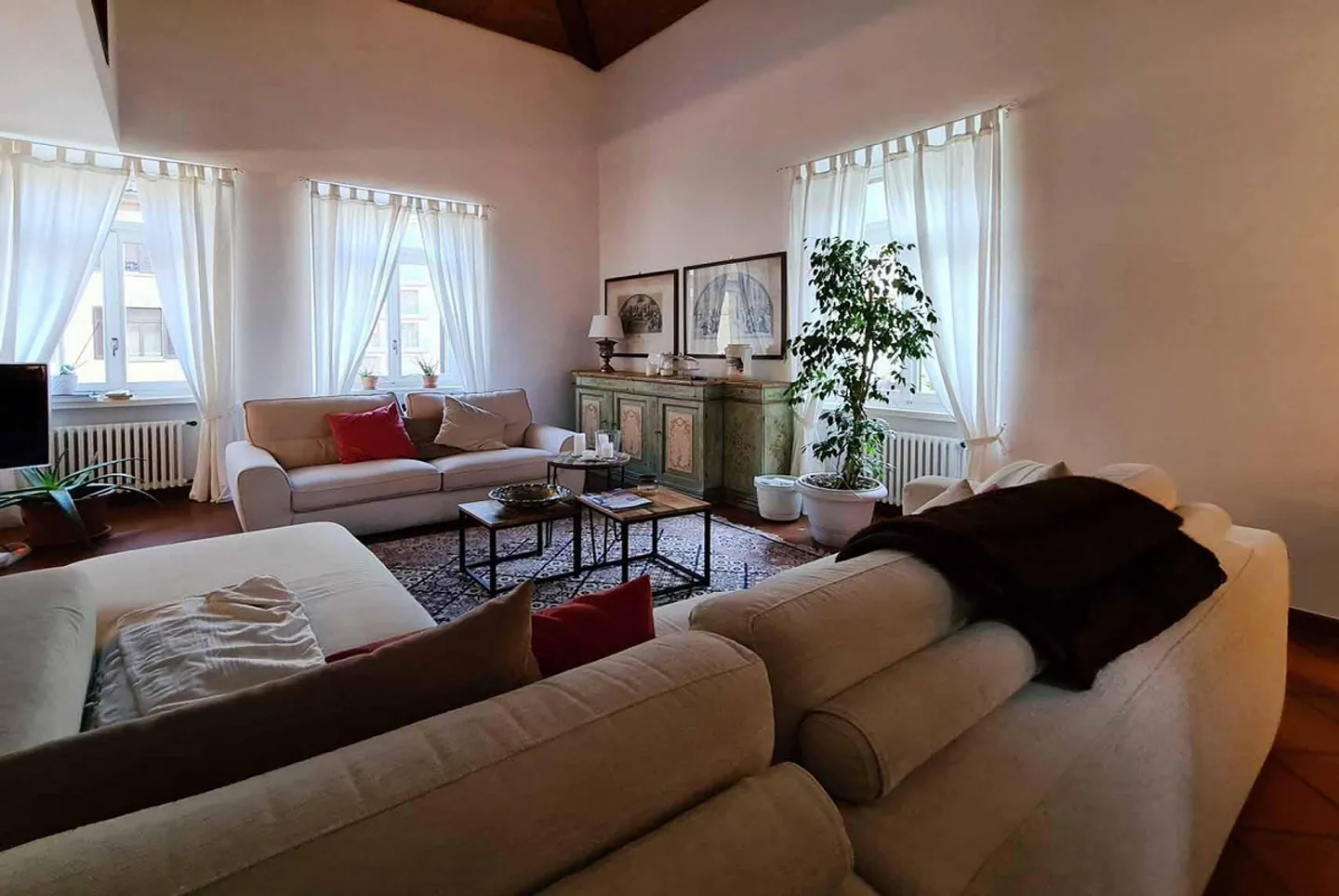 Duplex spacieux avec 3,5 pièces, à deux pas du lac de Lugano - Photo 2 sur 11