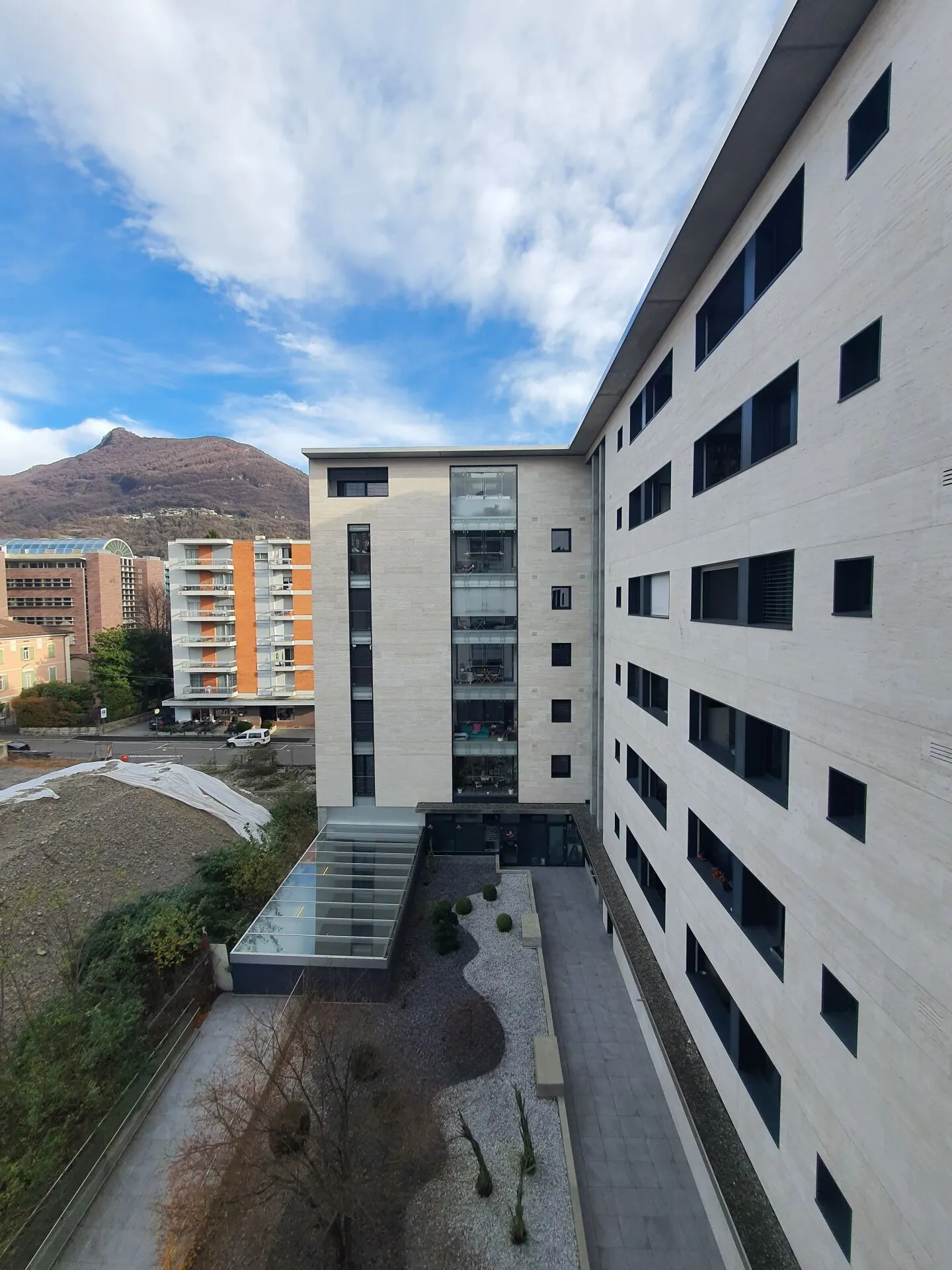 RESERVED - Lugano - Res. Agorà - App. 3.5 Rooms 4th Floor - Photo 14 of 16