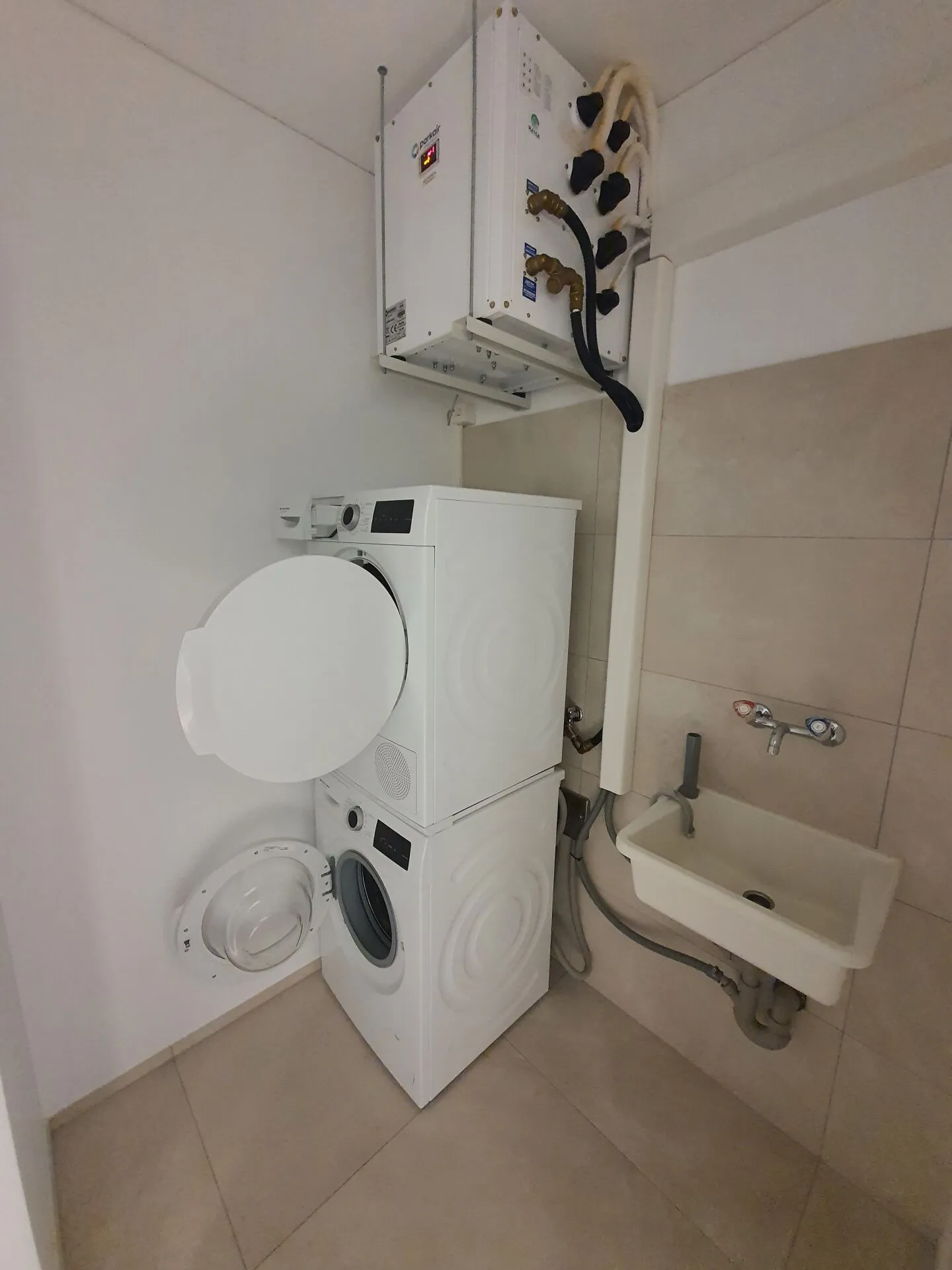 RESERVED - Lugano - Res. Agorà - App. 3.5 Rooms 4th Floor - Photo 8 of 16