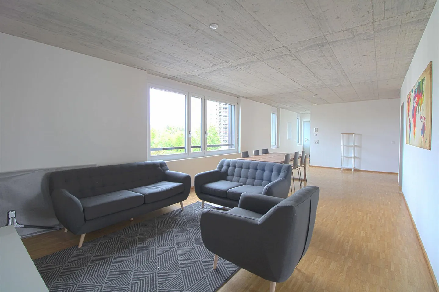 Furnished room in modernized apartment in top location - Photo 9 of 10