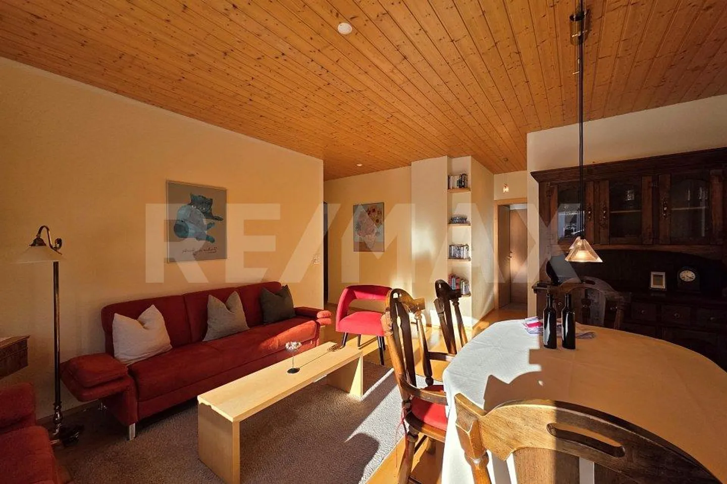 Great 5-room apartment with lots of sun & views - Photo 4 of 13