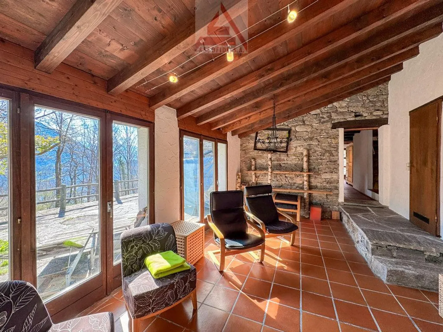 Charmant rustique de 5,5 pièces - Photo 3 sur 6