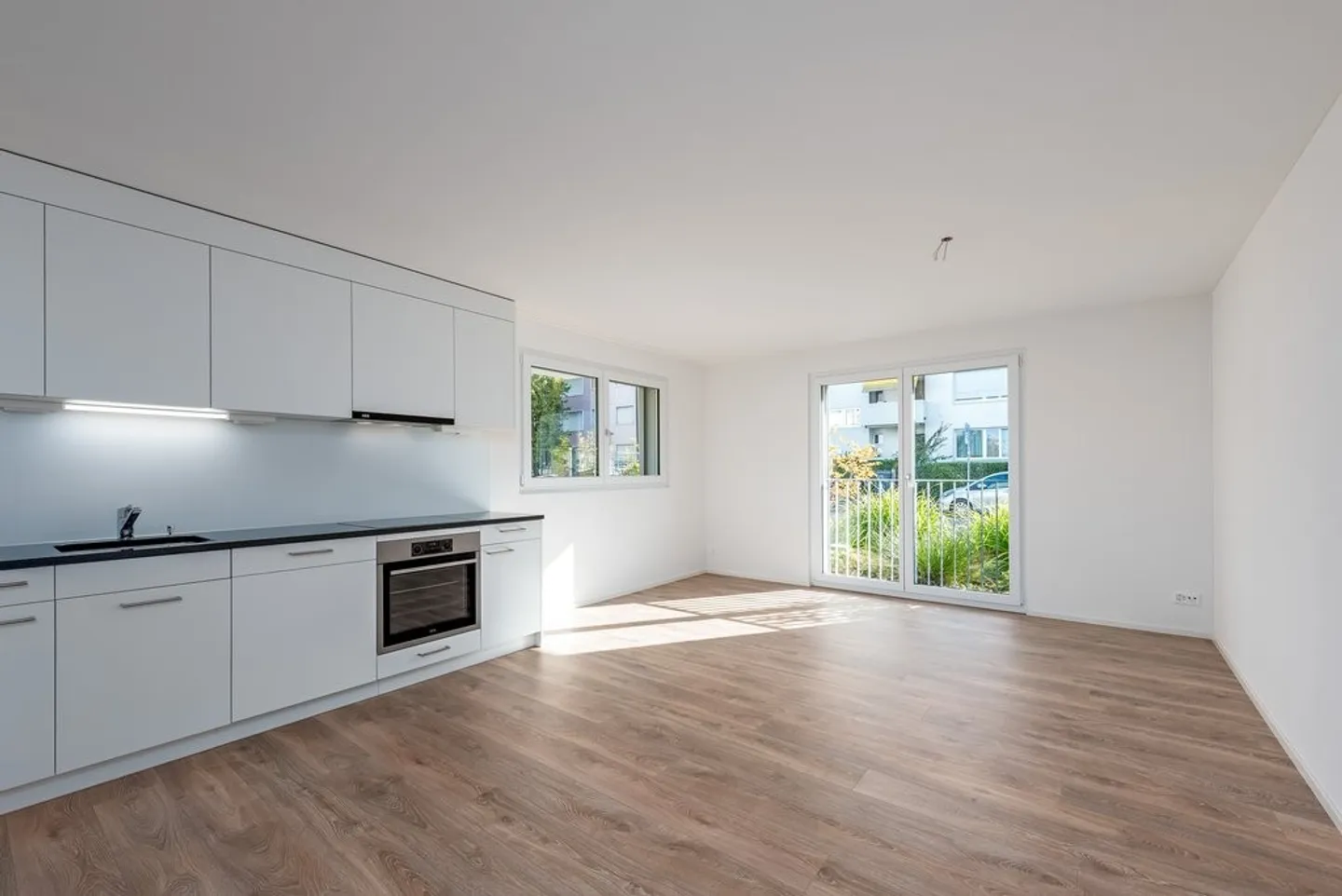 2-room apartment - Photo 2 of 9