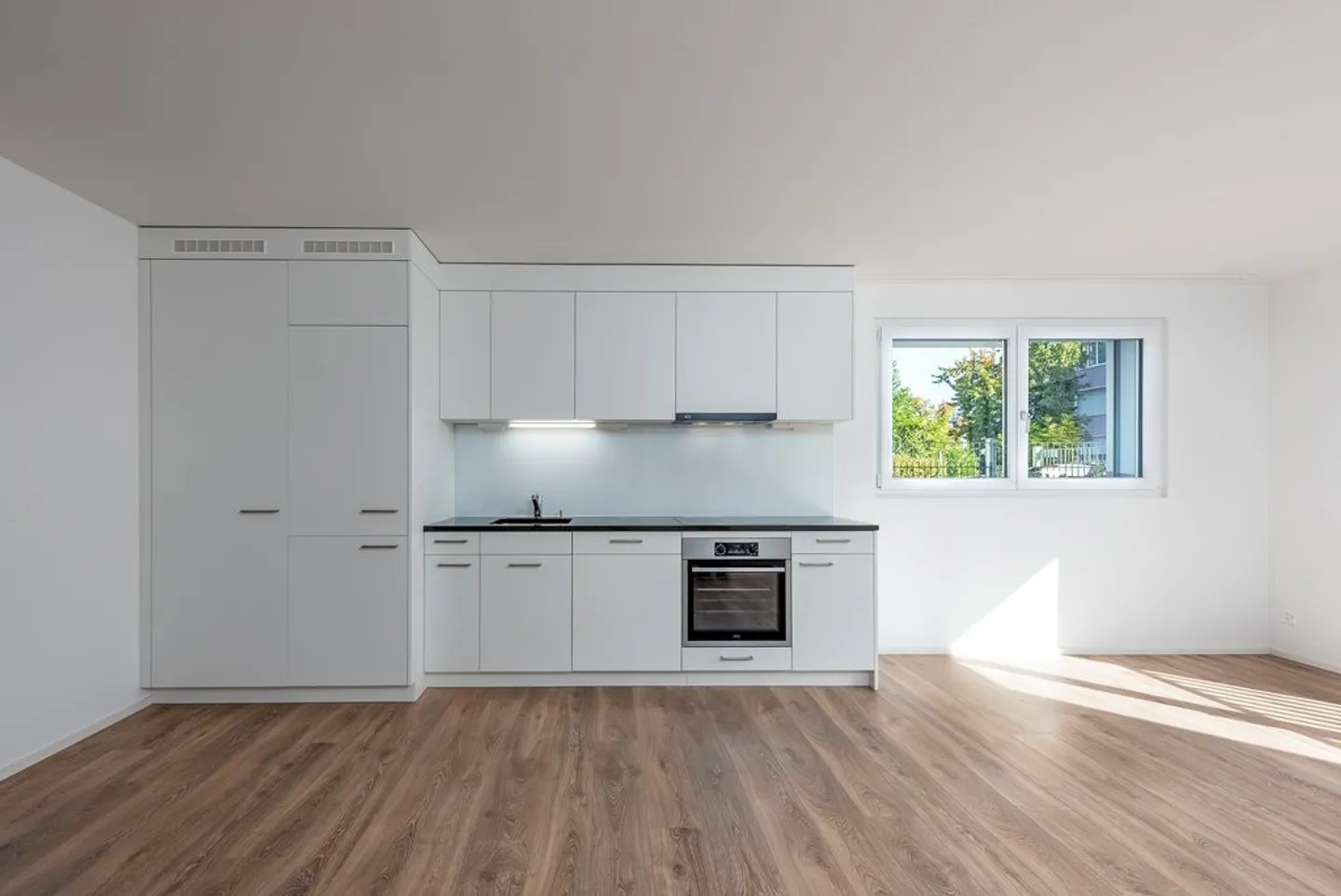 2-room apartment - Photo 3 of 9