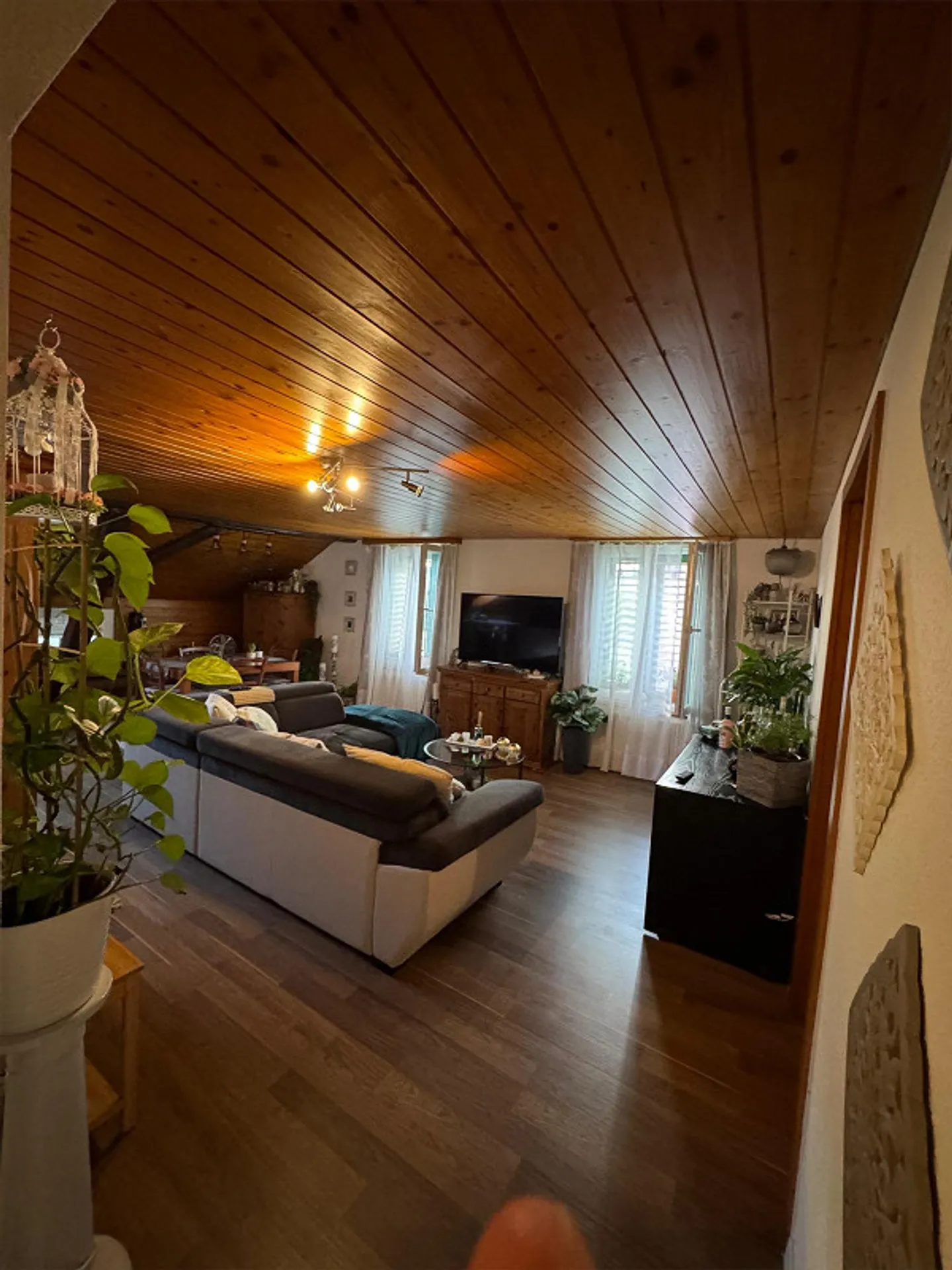 Attractive 3.5-room apartment on the 2nd floor with parking space - Photo 1 of 7