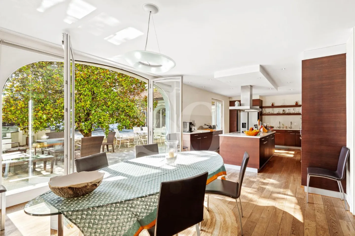 Außergewöhnliche Villa im Privatpark - Foto 5 von 13