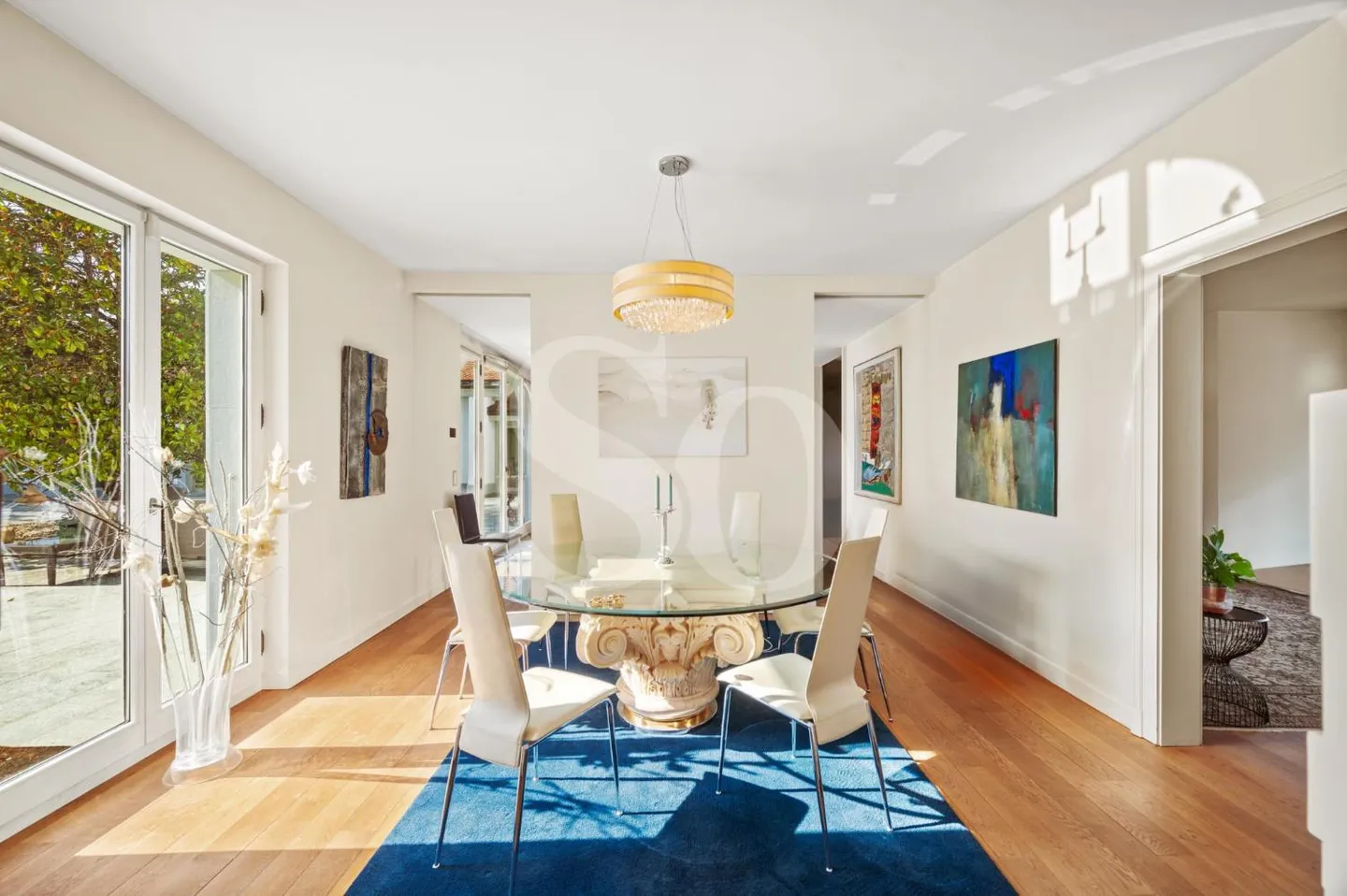 Außergewöhnliche Villa im Privatpark - Foto 6 von 13