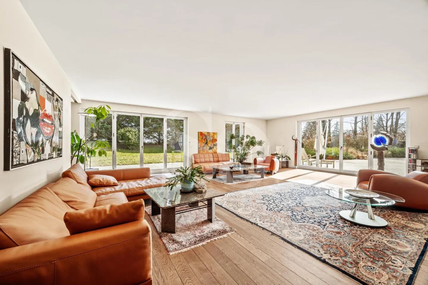 Außergewöhnliche Villa im Privatpark - Foto 4 von 13