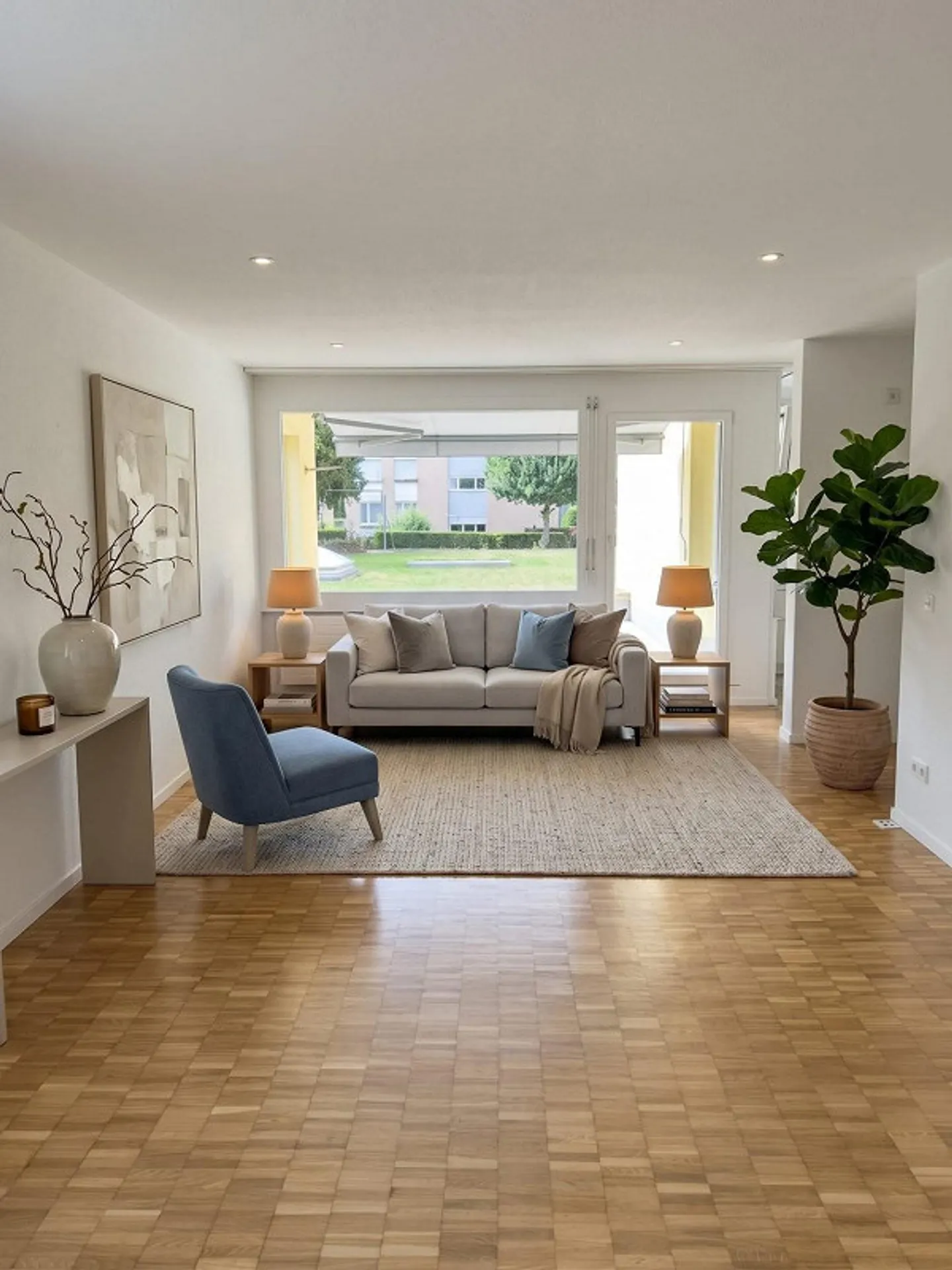 2-room apartment with spacious terrace - Photo 3 of 8