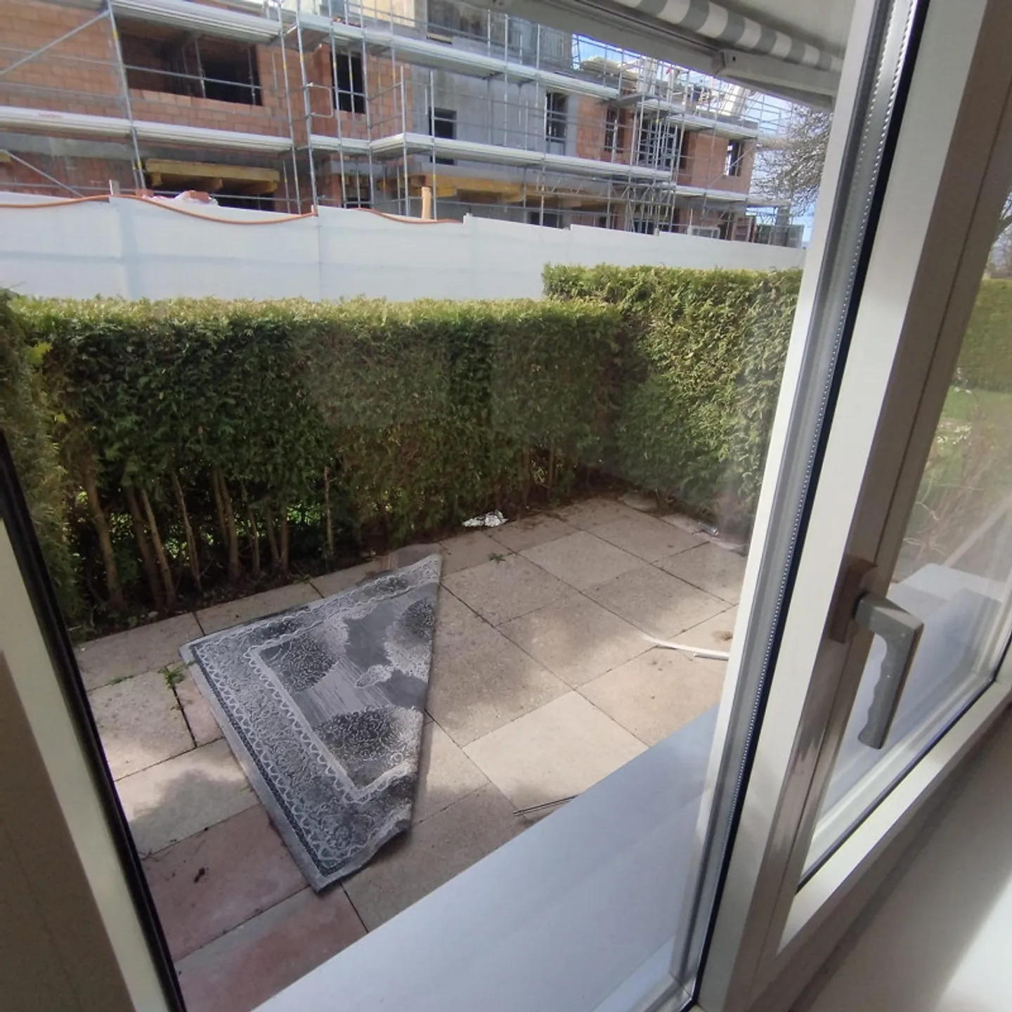 Charming 4-room apartment with garden seating area - Photo 5 of 7