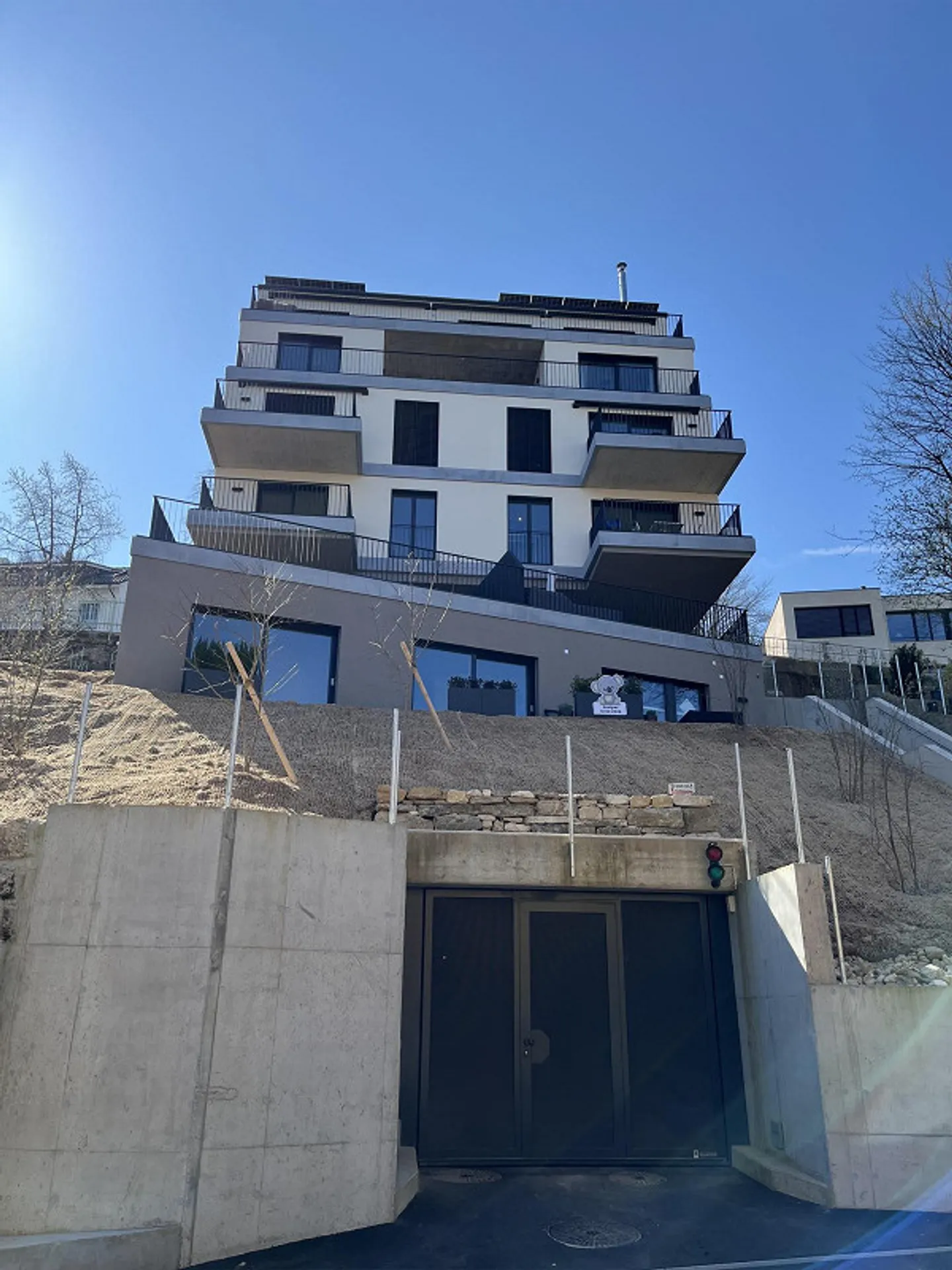 Nouvelle construction (2025) : Appartement en maisonette de 5,5 pièces avec grande terrasse et vue sur Bâle - Photo 2 sur 16