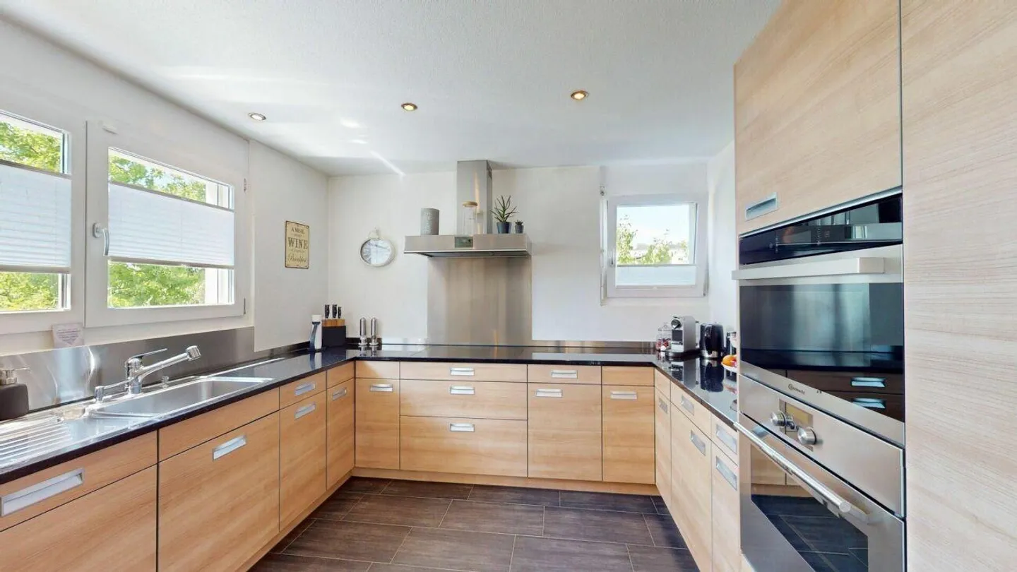 Modern & spacious - a family house - Photo 5 of 12