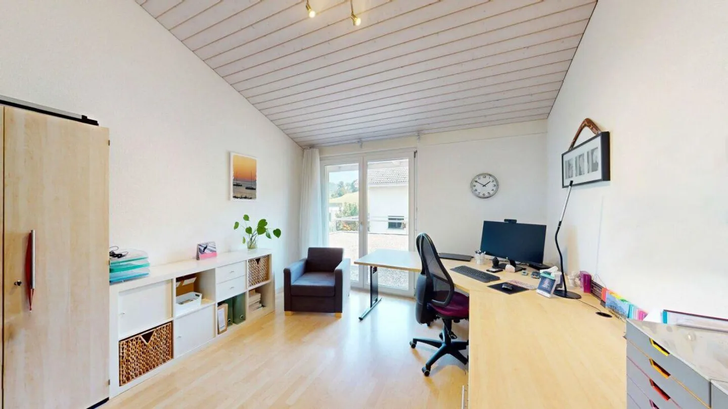 Modern & spacious - a family house - Photo 9 of 12