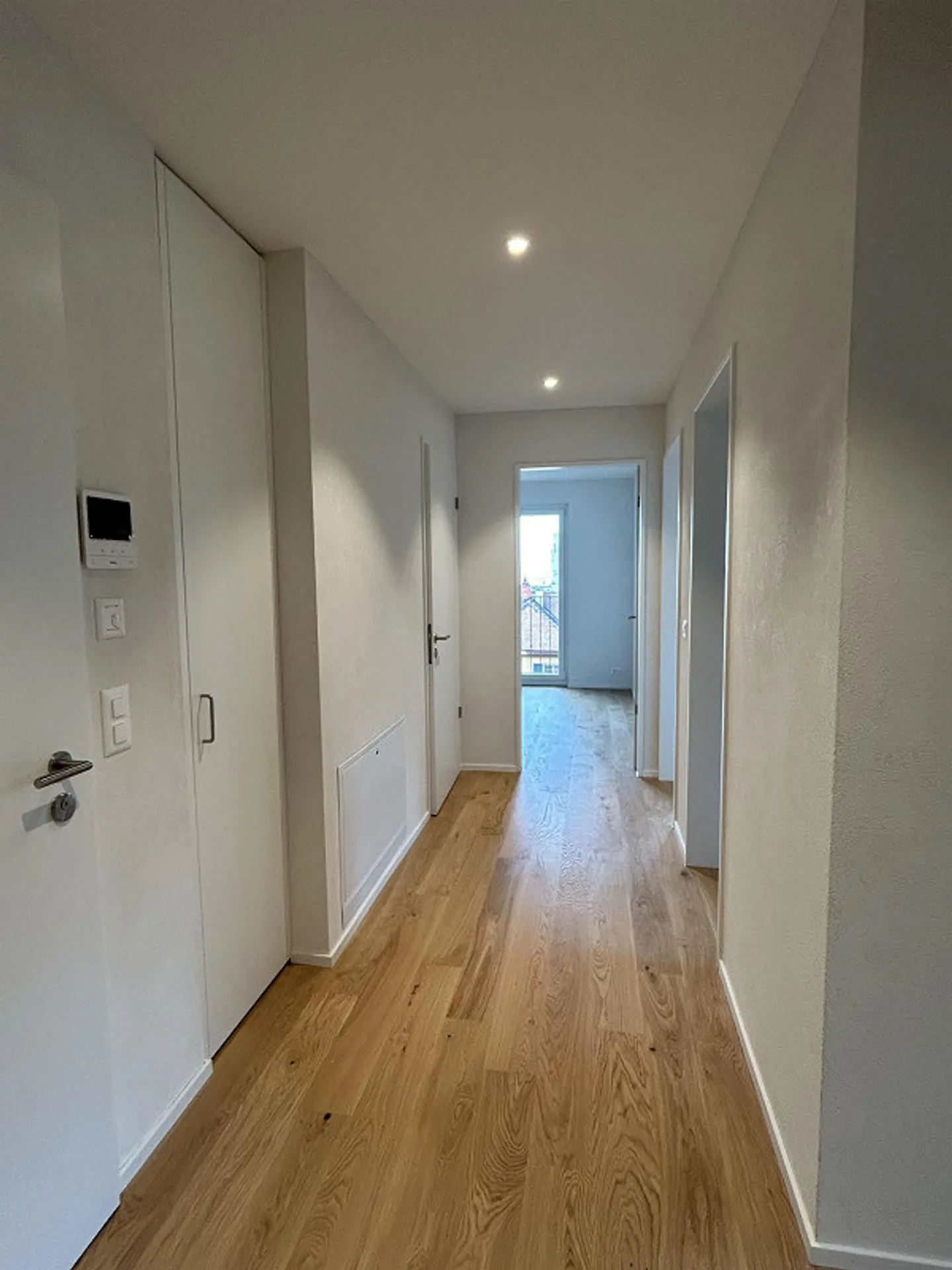 Nouvelle construction (2025) : Appartement en maisonette de 5,5 pièces avec grande terrasse et vue sur Bâle - Photo 12 sur 16