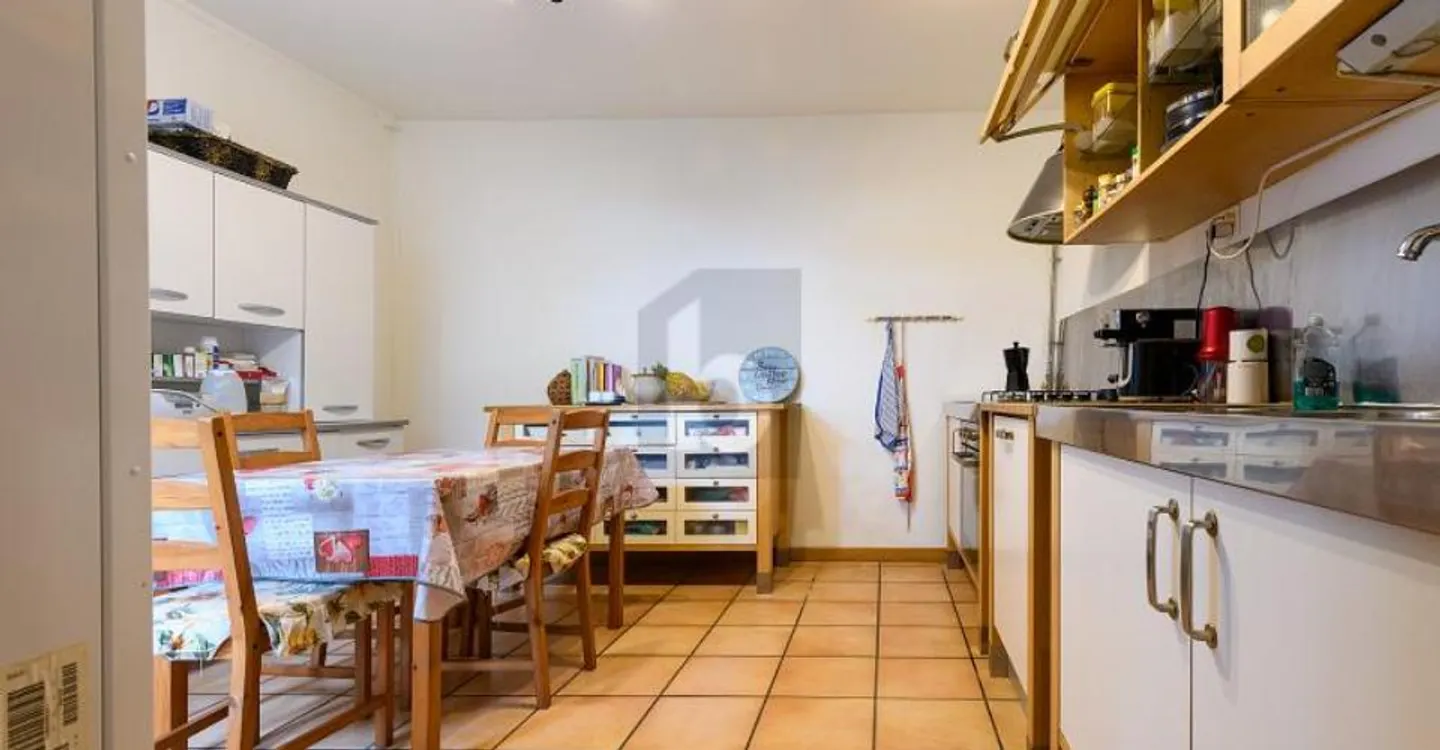 SPACIOUS WITH IMPOSING PERIOD FIREPLACE - Photo 3 of 5