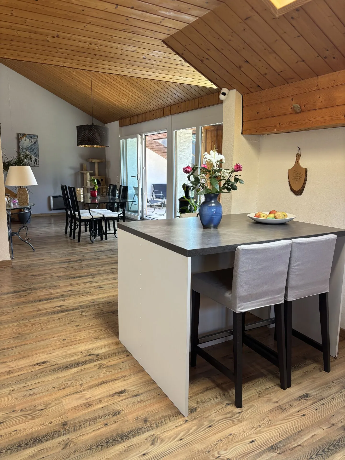 140 m² duplex on the top floor with 3 bedrooms, terrace and forest - Photo 4 of 13