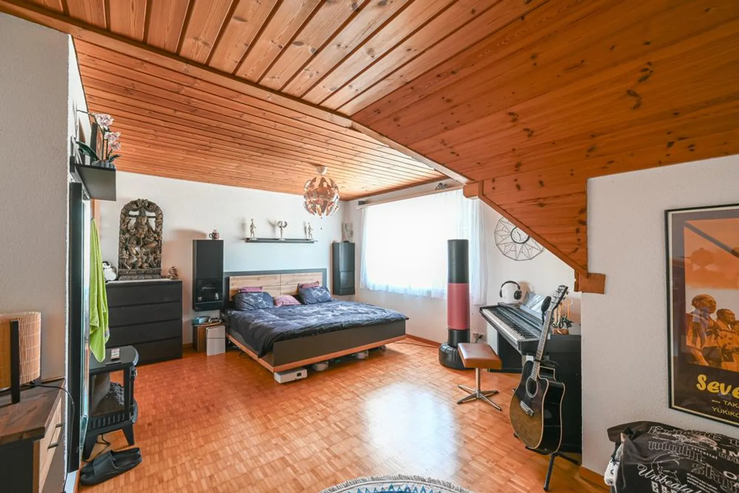 Inviting home with charm and cozy atmosphere - Photo 4 of 7