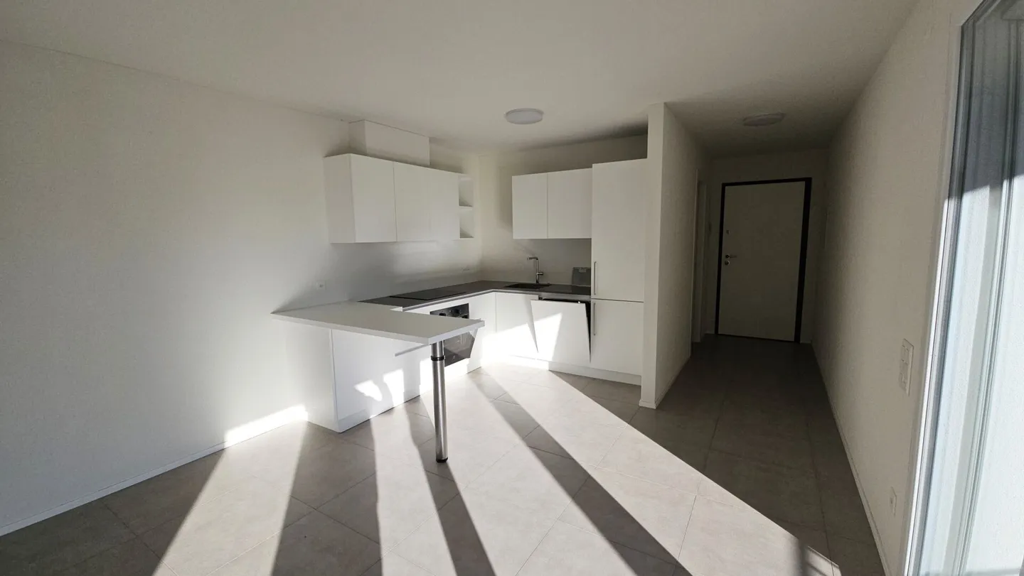 Comfortable 4.5 Room Apartment - Photo 4 of 15