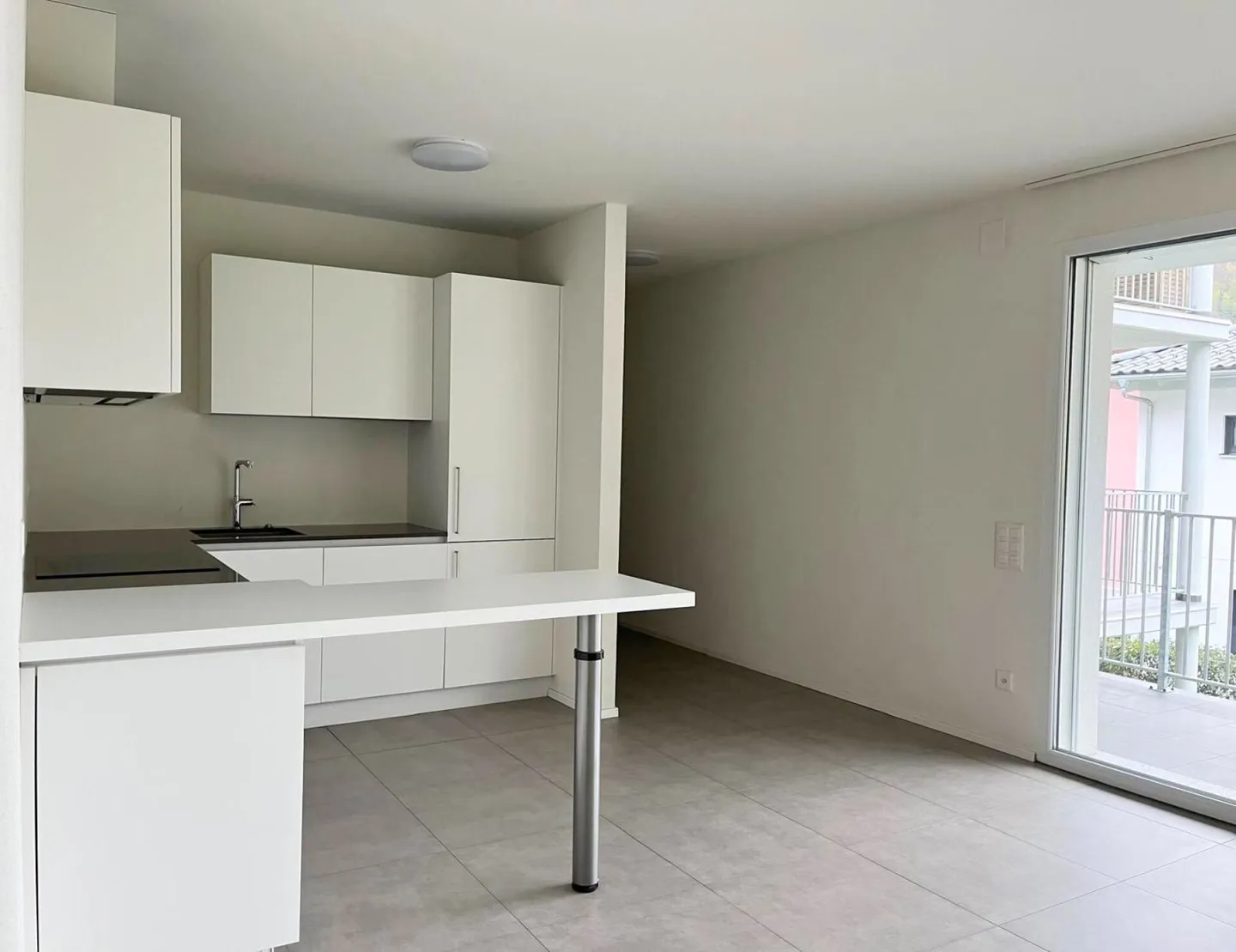 Comfortable 4.5 Room Apartment - Photo 6 of 15