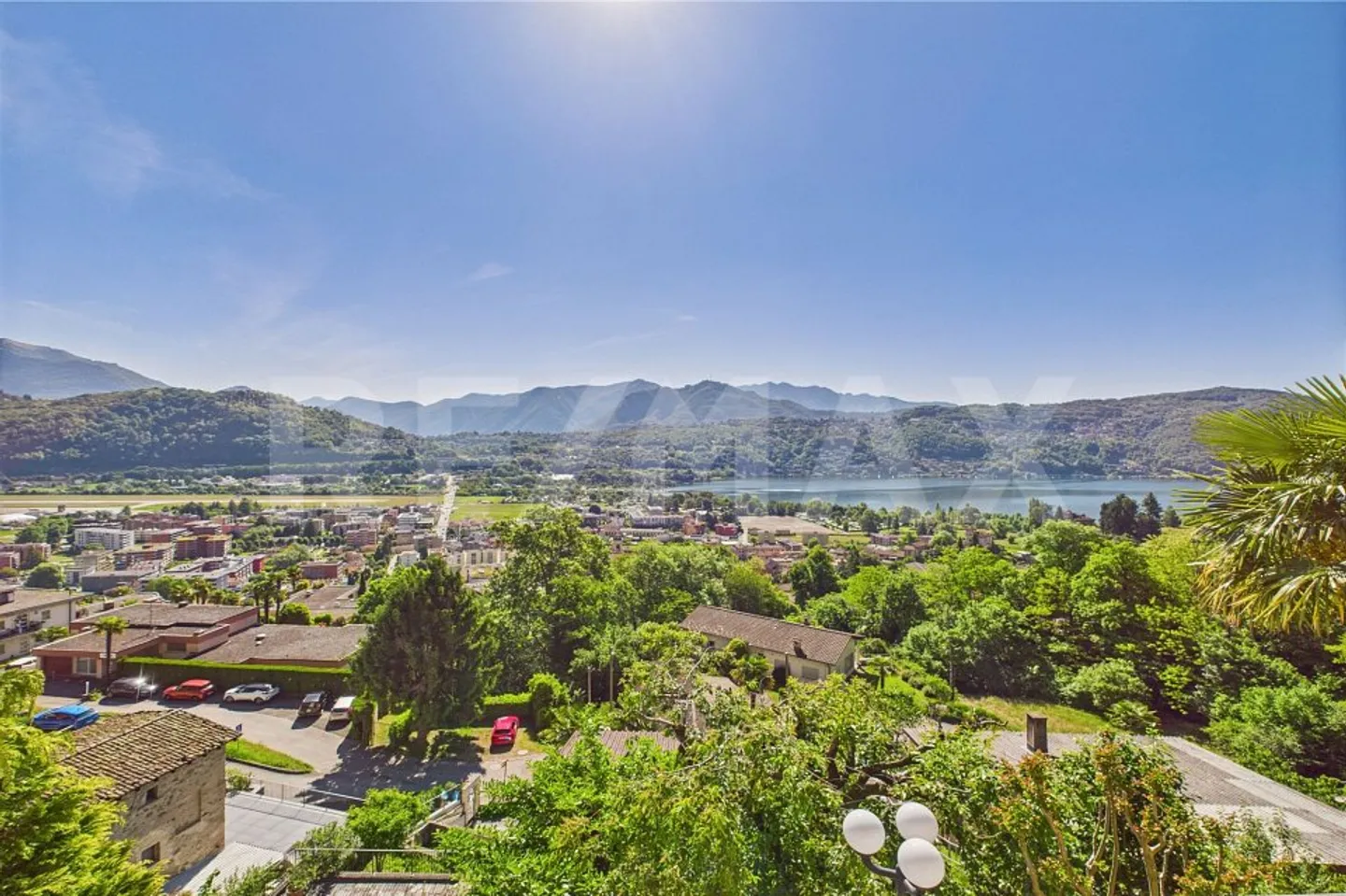 Spectacular - view and sun, high up in Agno - Photo 8 of 13