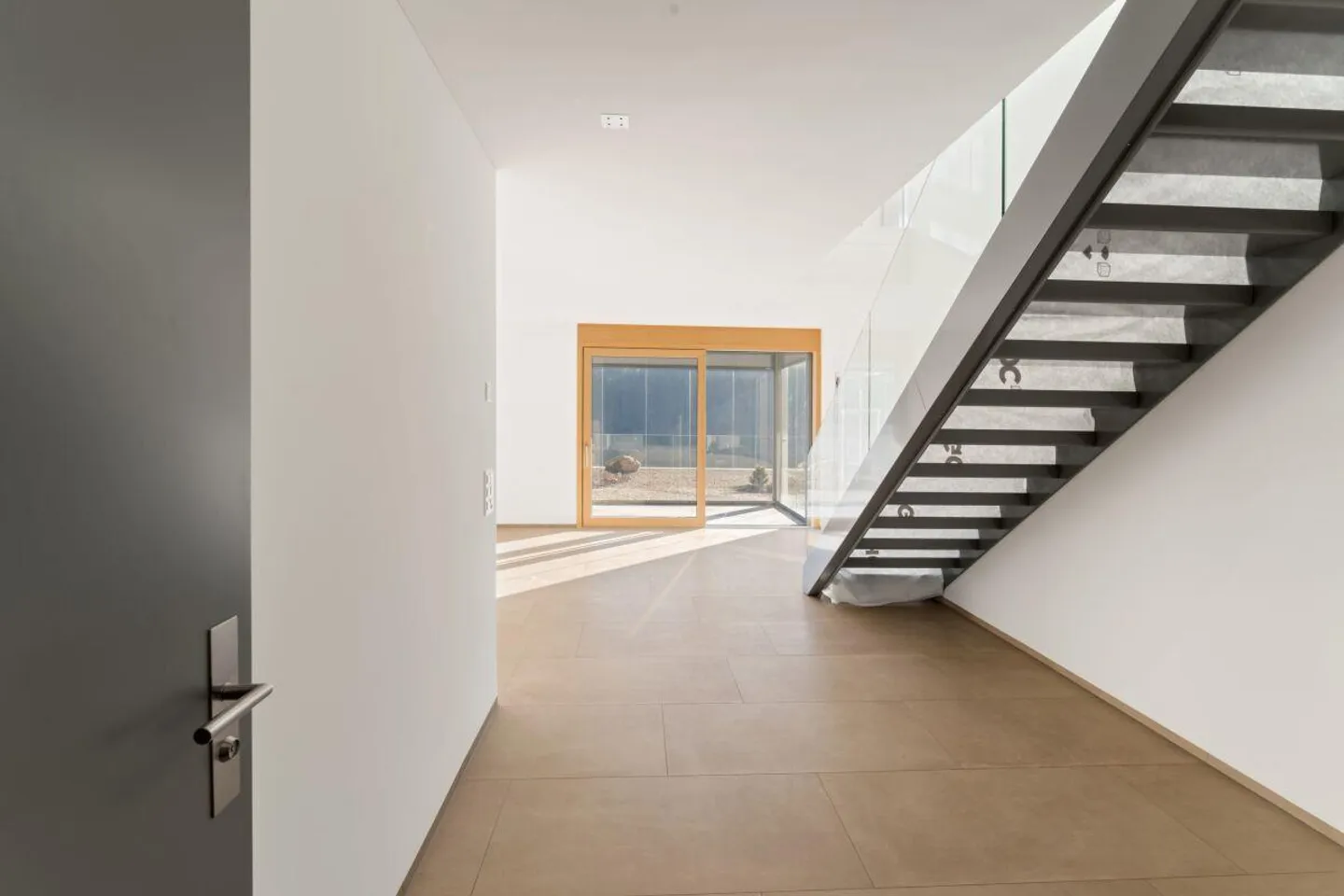 Prima o seconda residenza: Appartamento nuovo esclusivo in posizione privilegiata - Foto 7 di 18