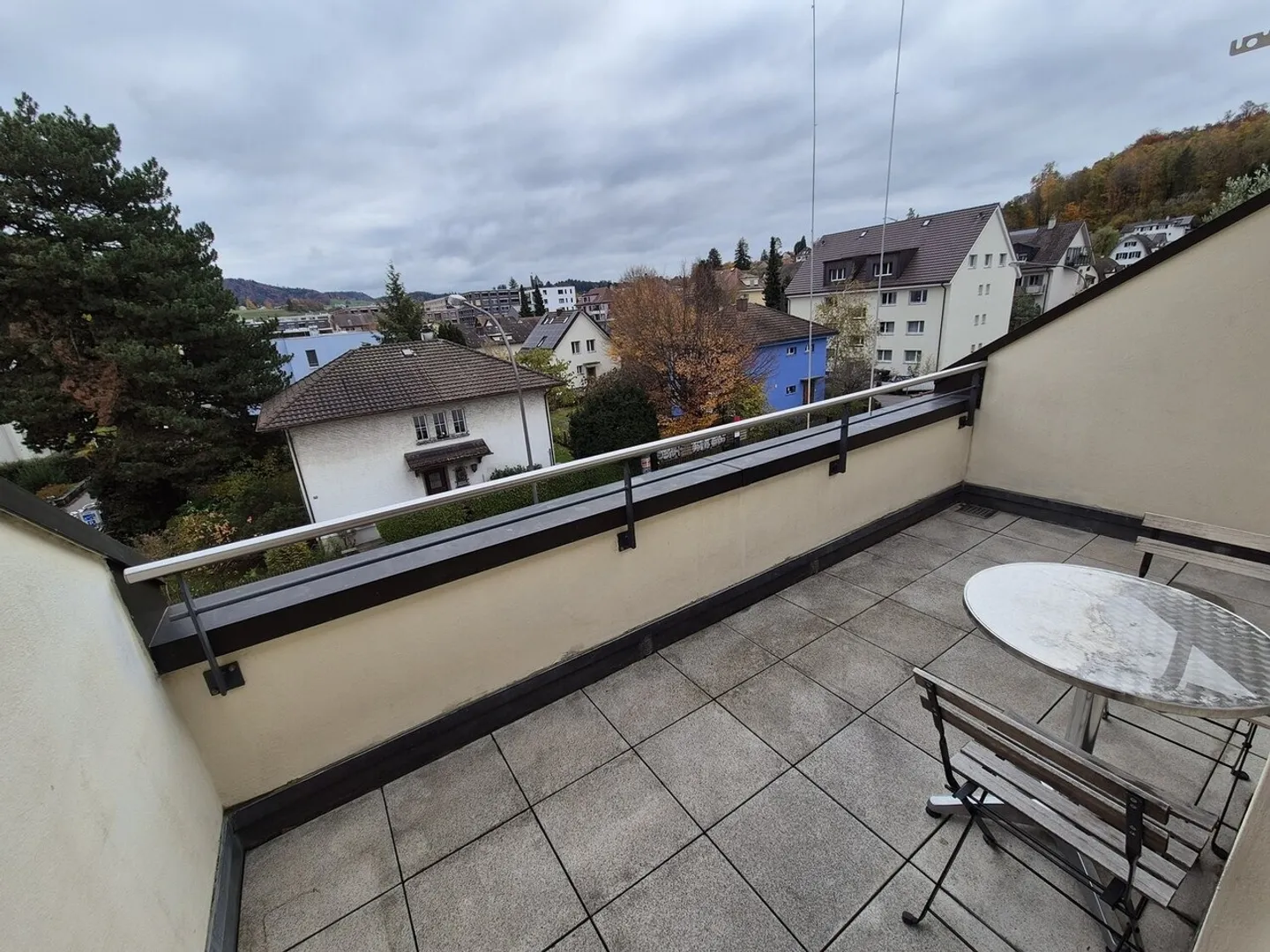 Attic Apartment on the 2nd Floor - Photo 11 of 11