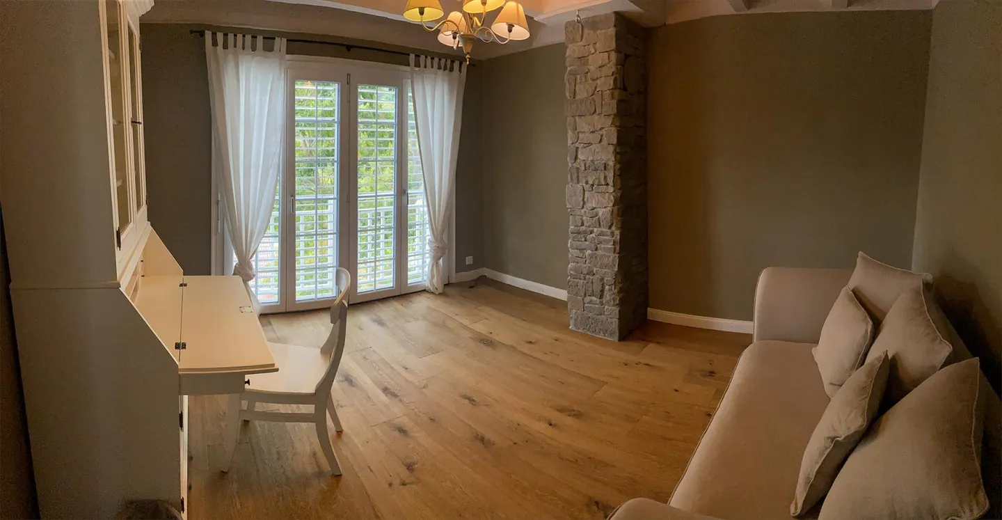 Casa da sogno in stile New England in una posizione tranquilla e soleggiata con vista panoramica - Foto 4 di 8