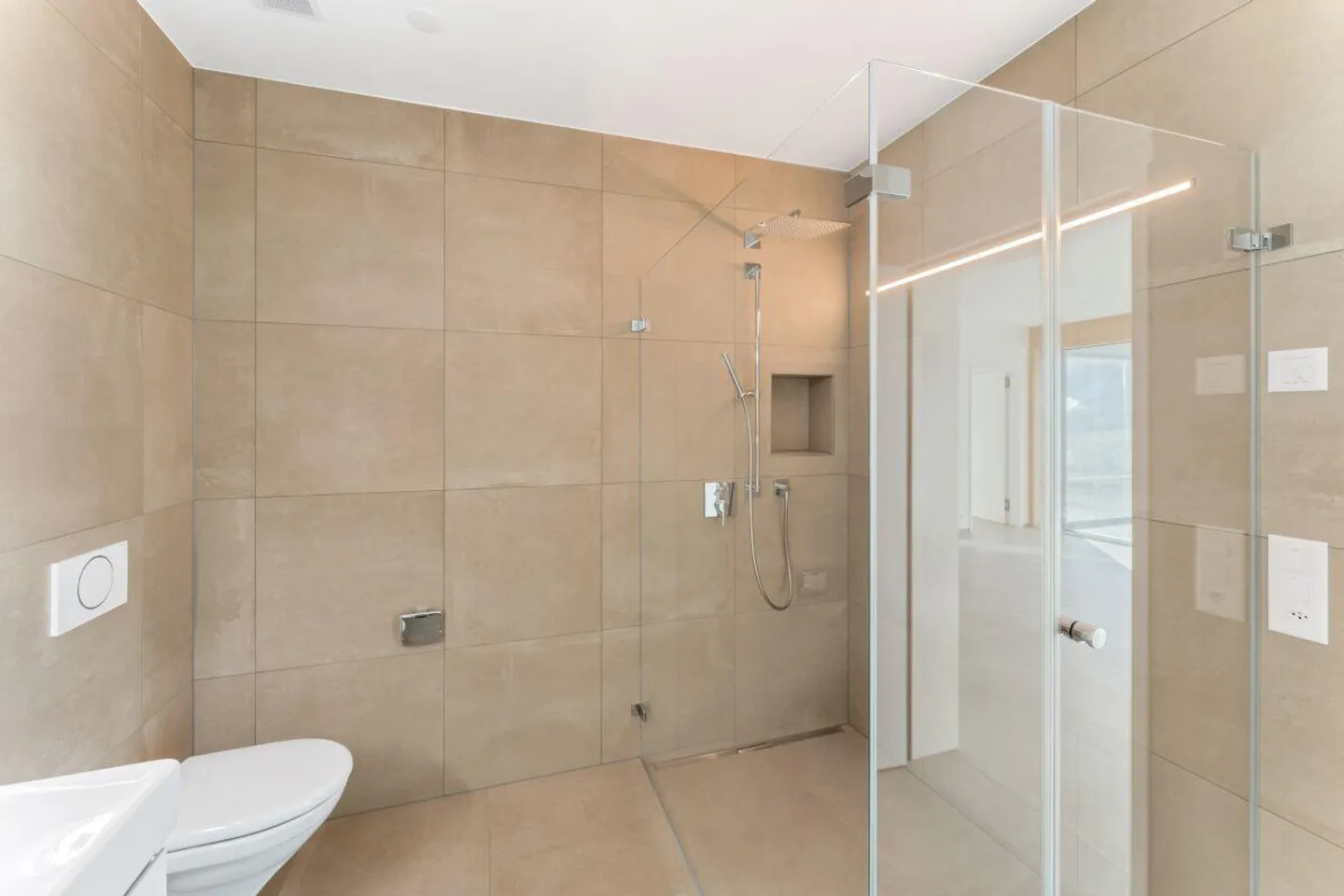 Prima o seconda residenza: Appartamento nuovo esclusivo in posizione privilegiata - Foto 12 di 18