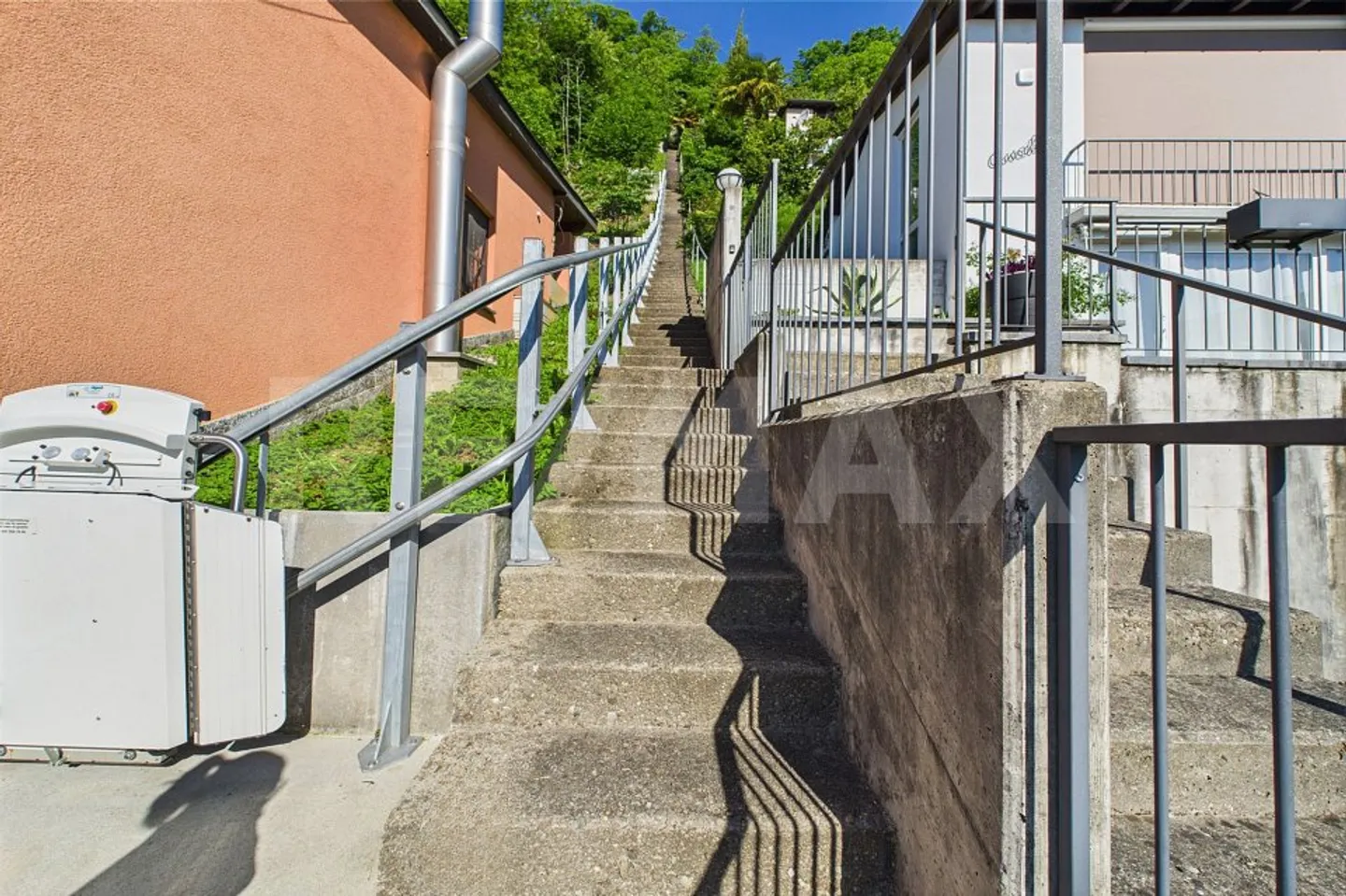 Spectacular - view and sun, high up in Agno - Photo 10 of 13